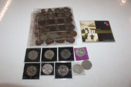 A tray of coinage to include two silver half crown