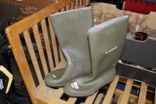 A pair of as new Dunlop size 12 Wellington boots
