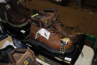 A pair of Grafters size 11 work boots as new