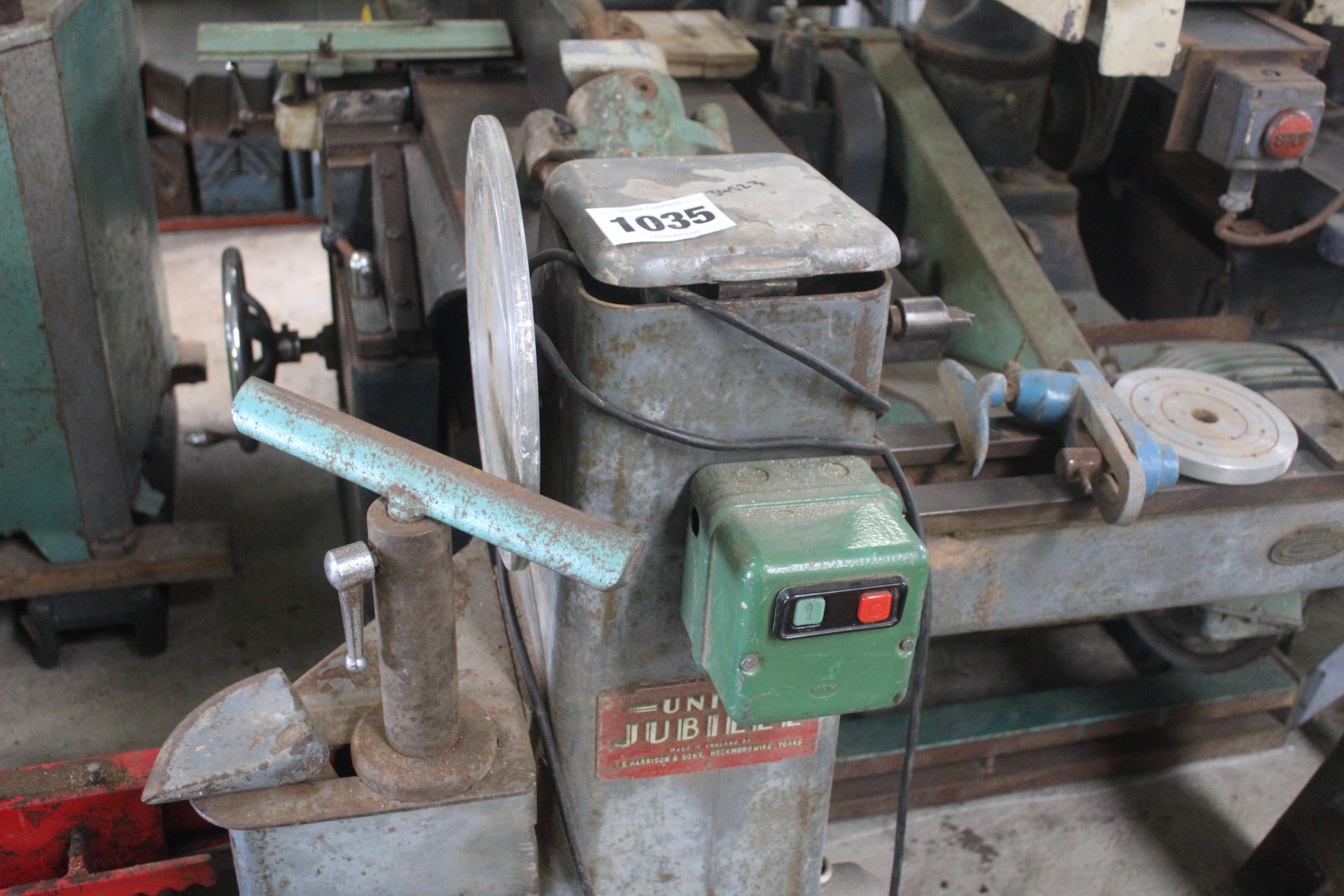 Union Jubilee wood lathe. With extendable bed. - Image 4 of 13