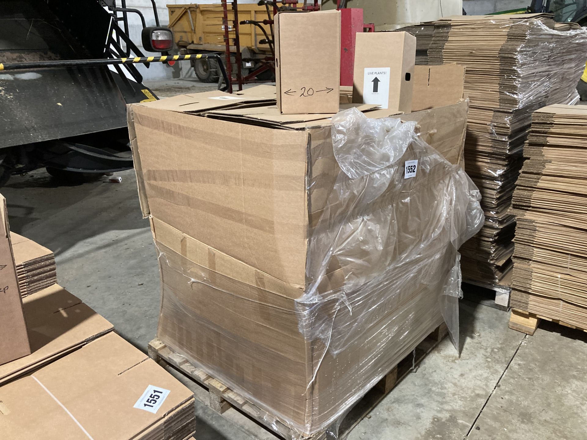 Part pallet of approx 20x22x30 single wall cardboa