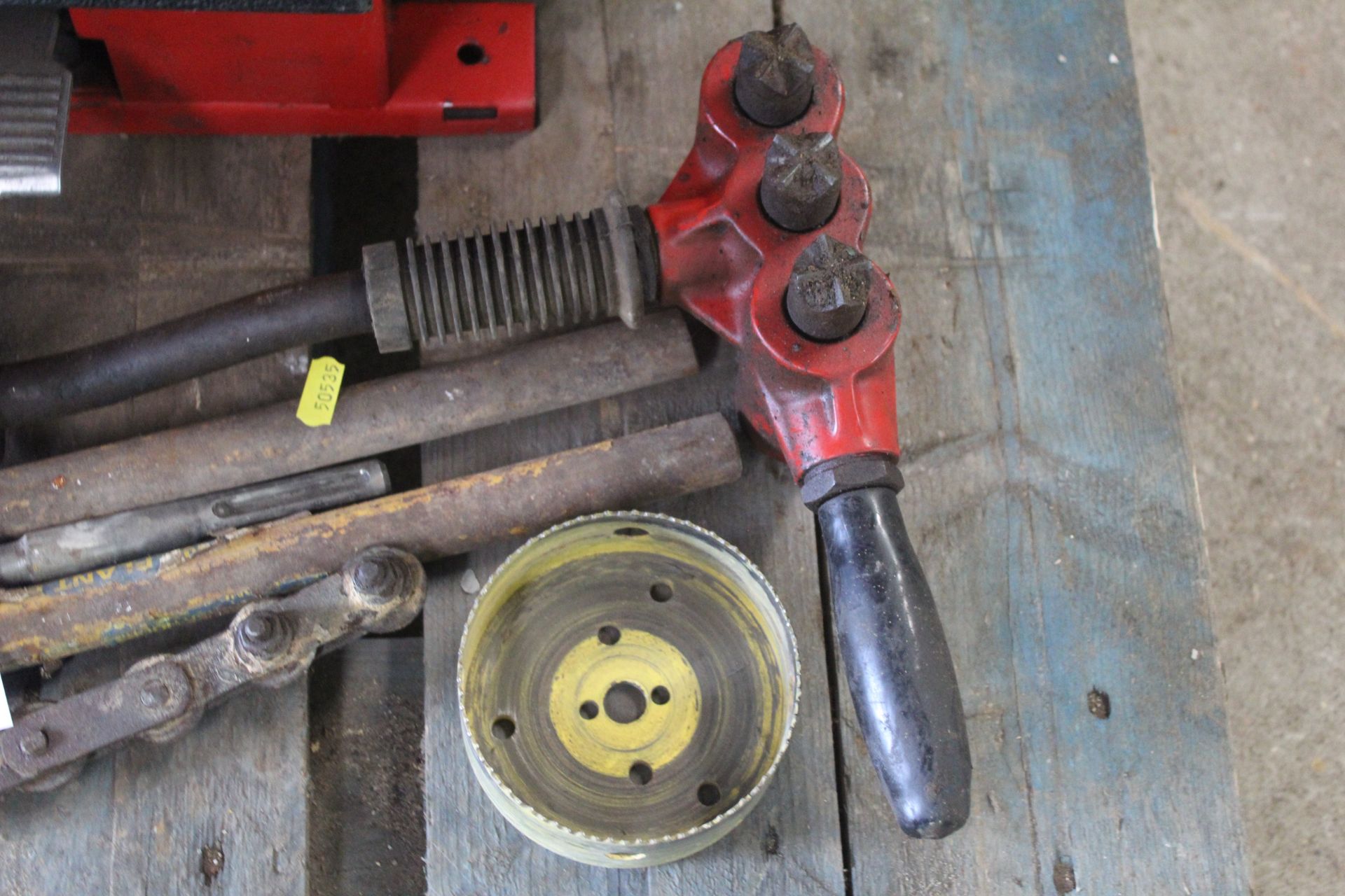 Pipe wrench, air nibbler etc. V - Image 3 of 3