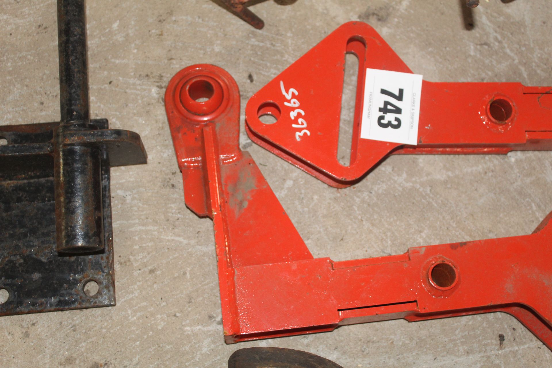 Pair of drill link arms. V - Image 2 of 3