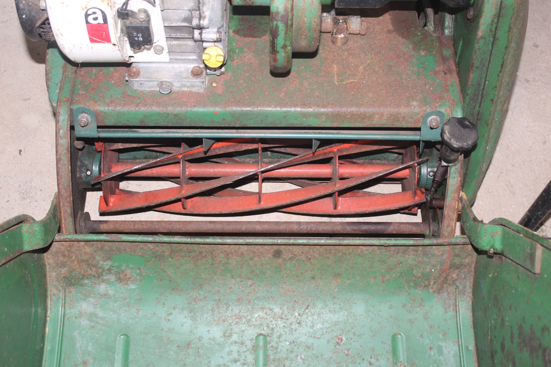 Ransomes mower, box and seat. - Image 3 of 10