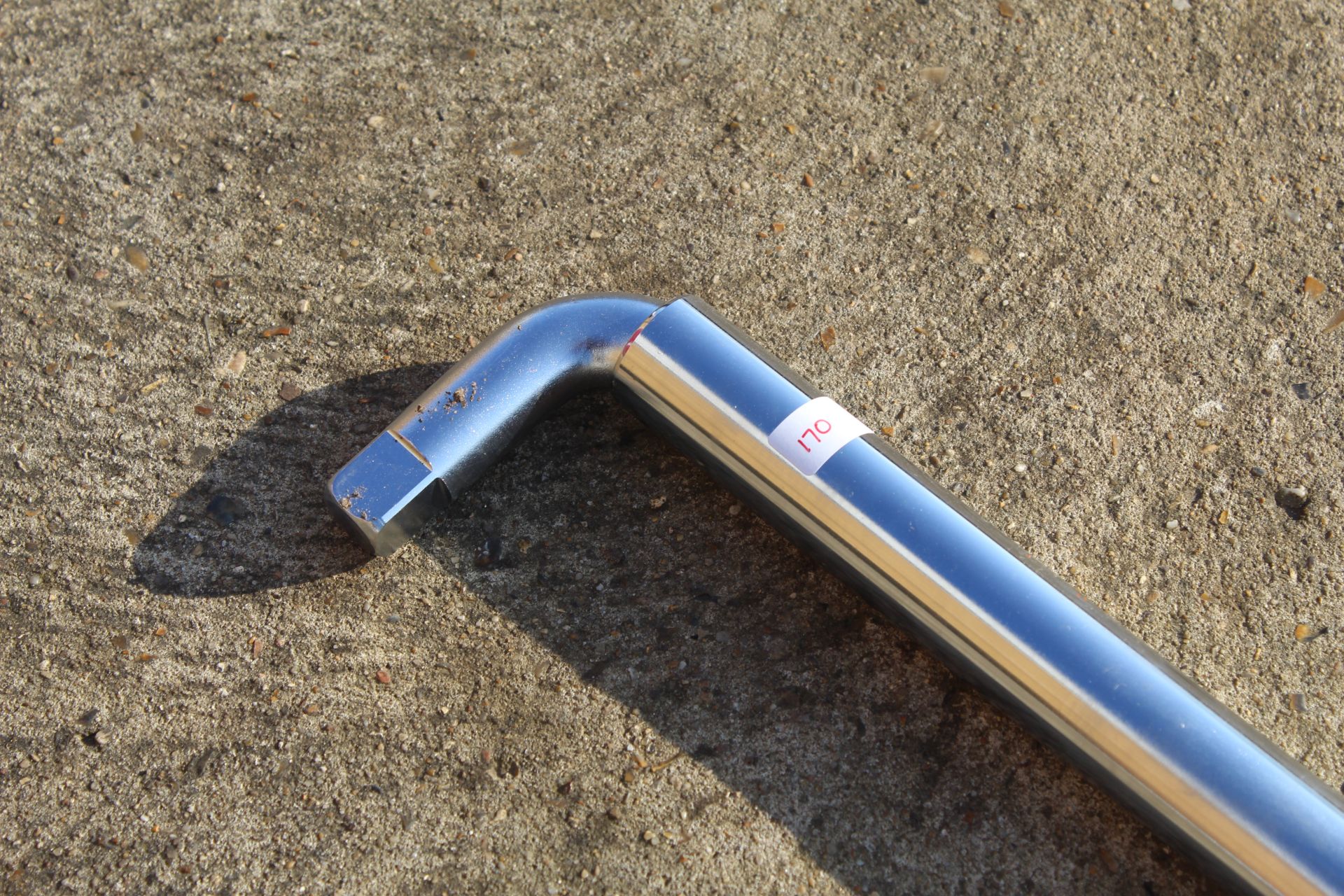 Extendable wheel wrench. V - Image 2 of 3