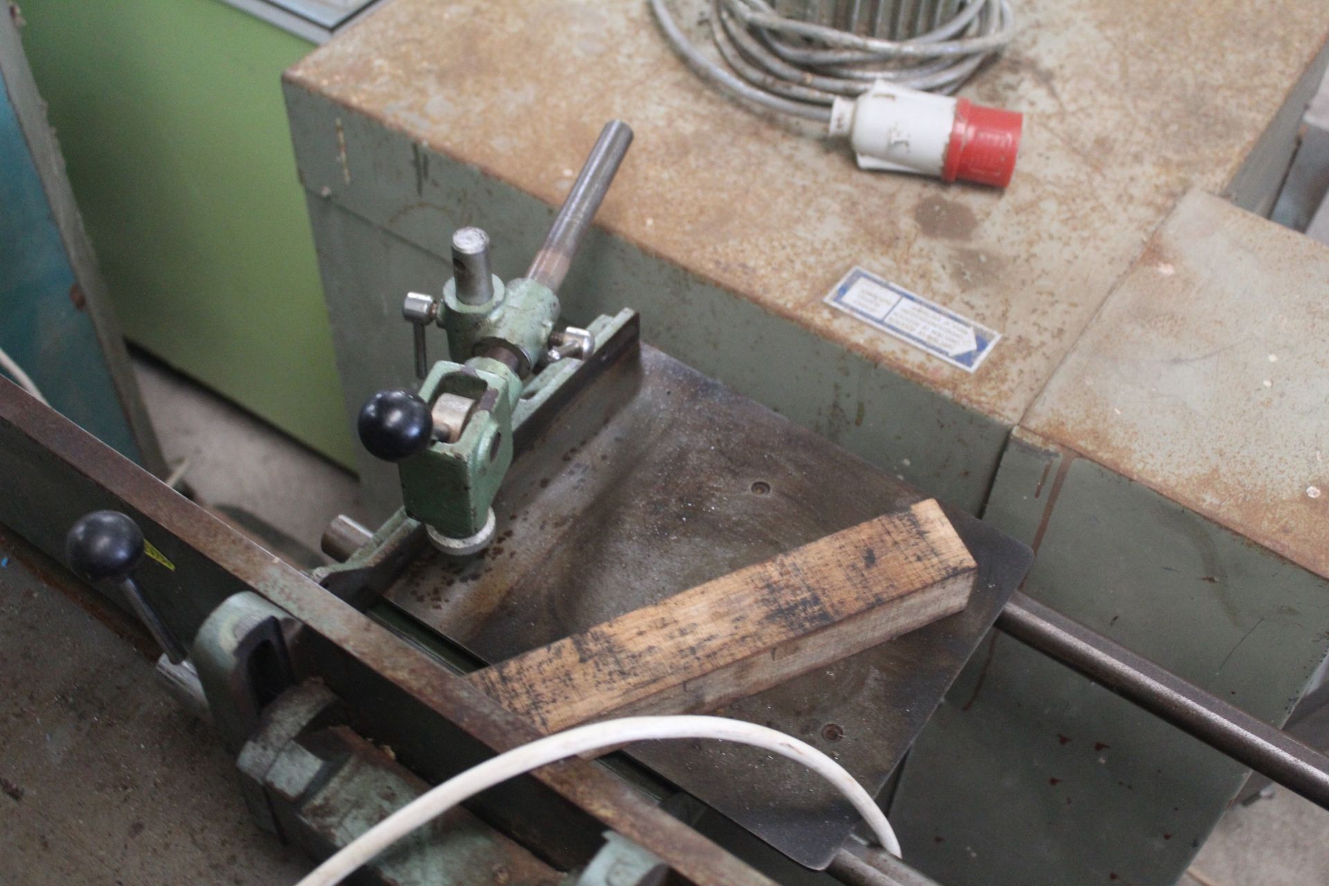 Multitool 240v planer. With spare blade. - Image 5 of 7