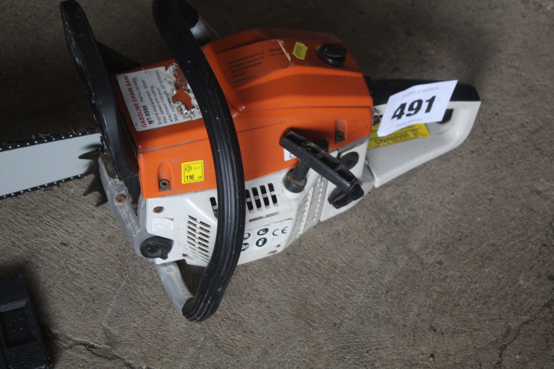 Petrol chainsaw. - Image 2 of 4