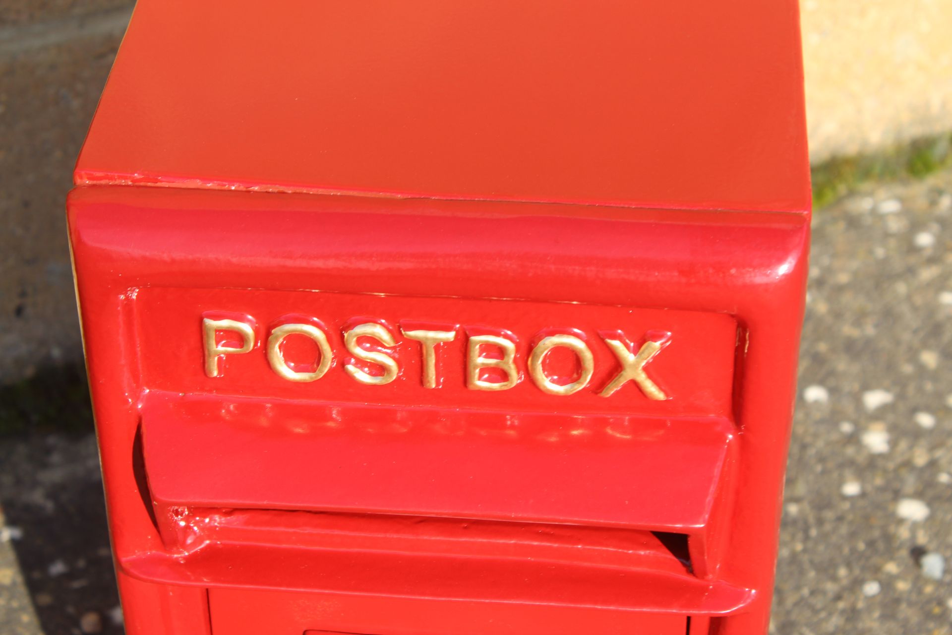 Red postbox (270mm deep). V - Bild 2 aus 5