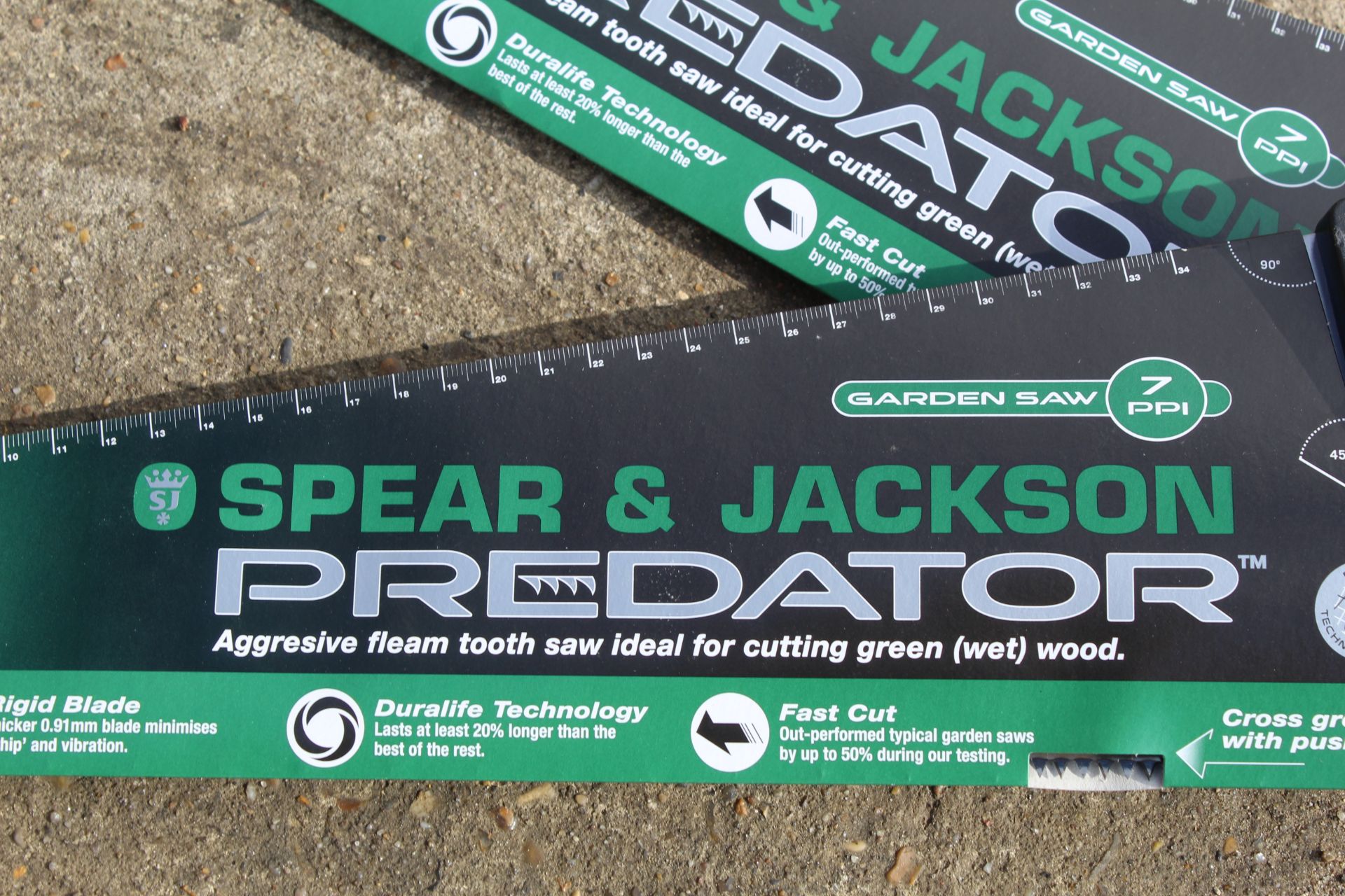 2x Spear and Jackson laser saws. V - Image 2 of 2