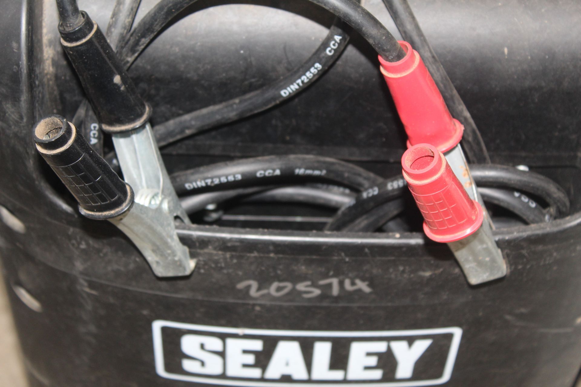 Sealey Start 560 starter charger. V - Image 3 of 5