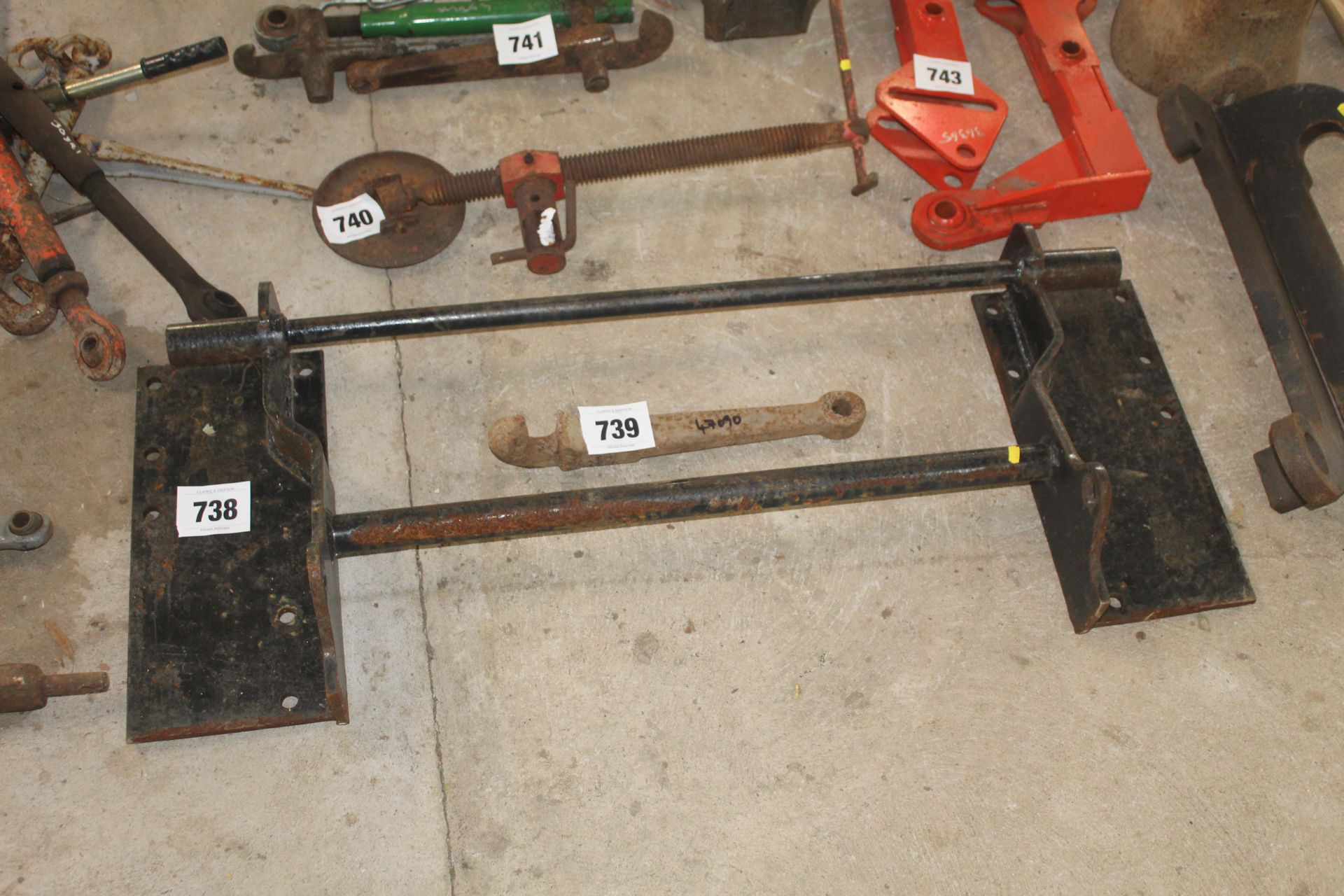 Chilton/ MX loader brackets.