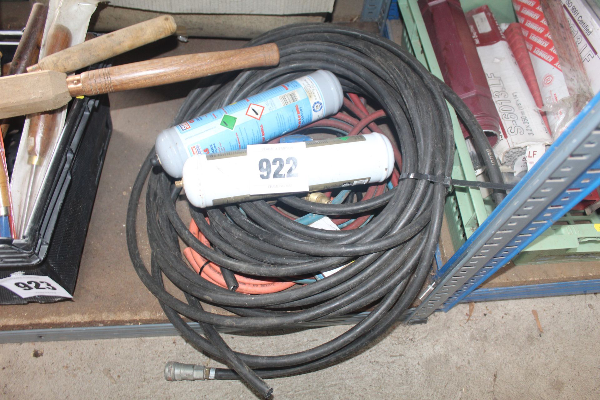 **CATALOGUE CHANGE** Welding gas, regulators, hoses etc. V