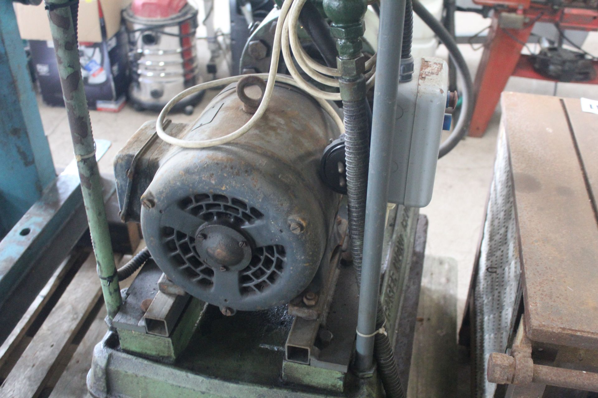 SkyHi P1501 15T hydraulic press. Powered by Fraser - Bild 18 aus 21