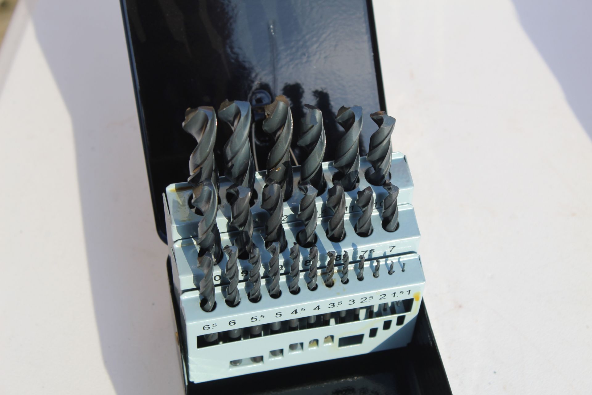 25pce Drill set. V - Image 2 of 2