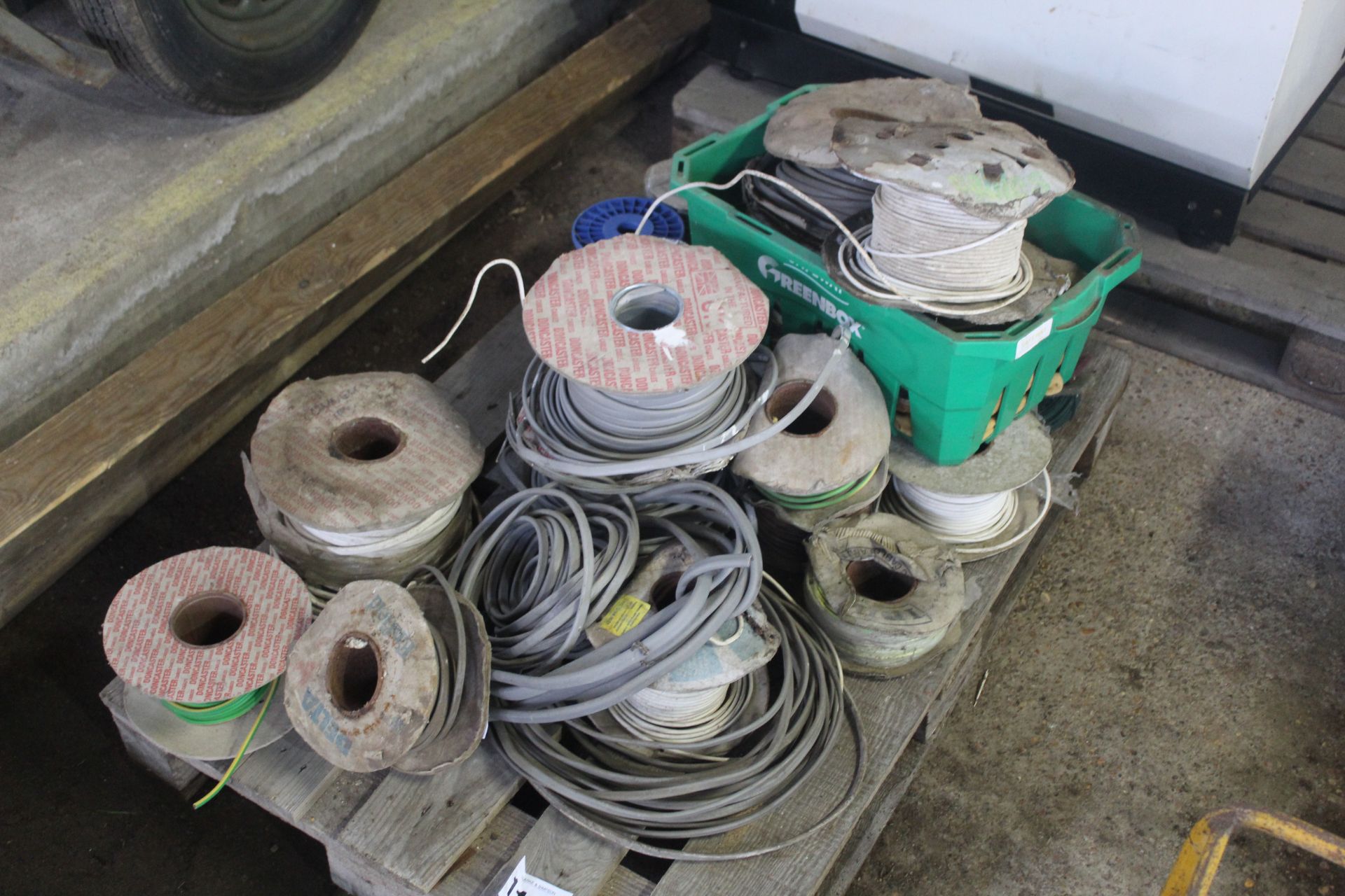 Quantity of wire and cable. V
