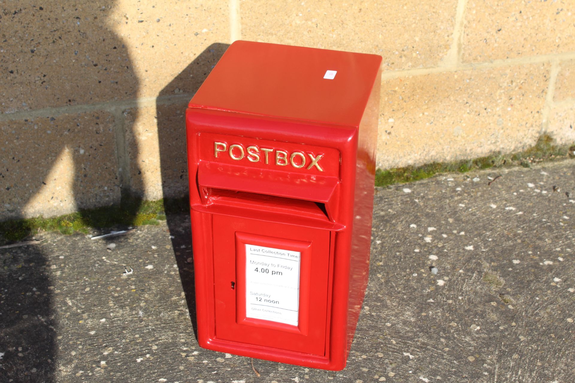 Red postbox (270mm deep). V