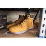 Pair of unused Dewalt size 11 work boots.