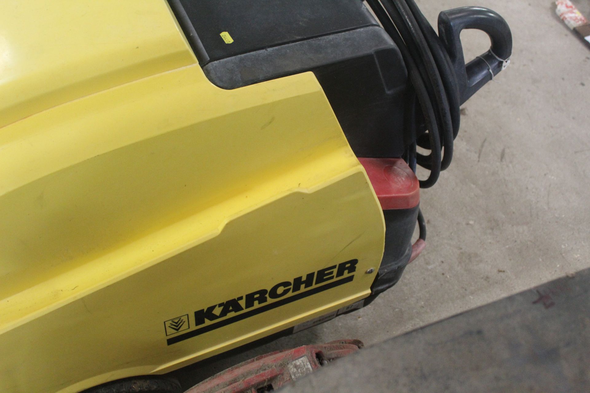 Karcher steam cleaner. With long hose. Recently serviced. Manual held. - Image 7 of 17