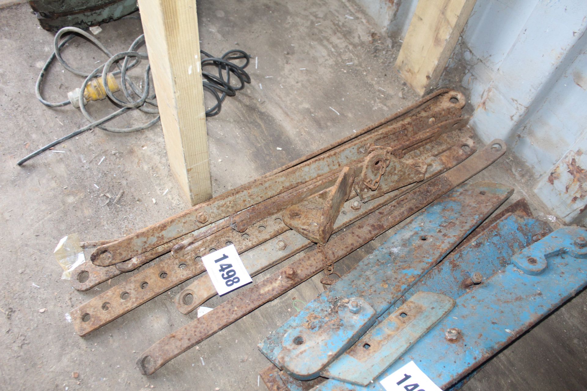 Various Ferguson/ Massey Ferguson linkage. V