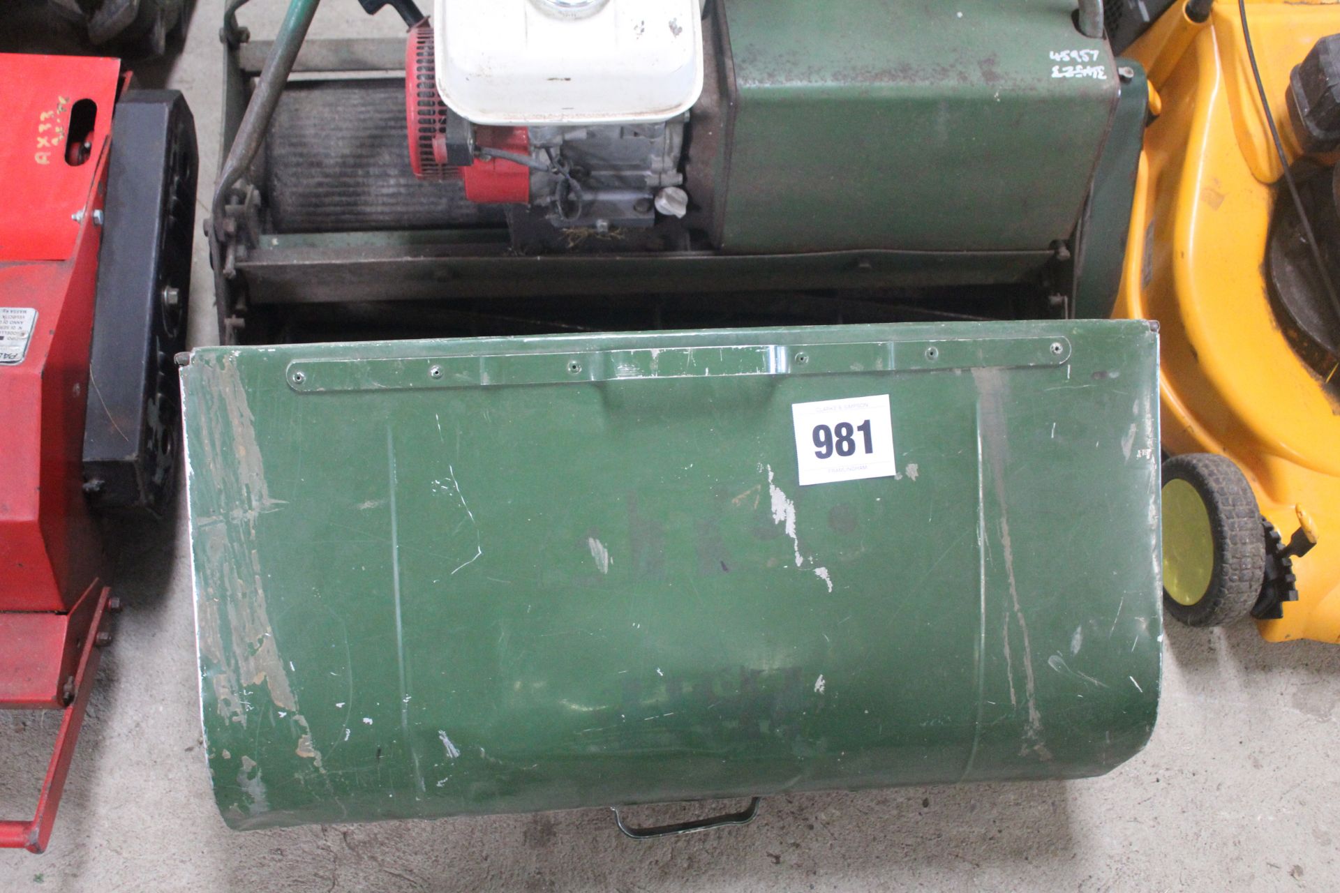 Atco B30 Royal lawn mower. With roller seat and grass box. From local deceased estate. - Image 2 of 11