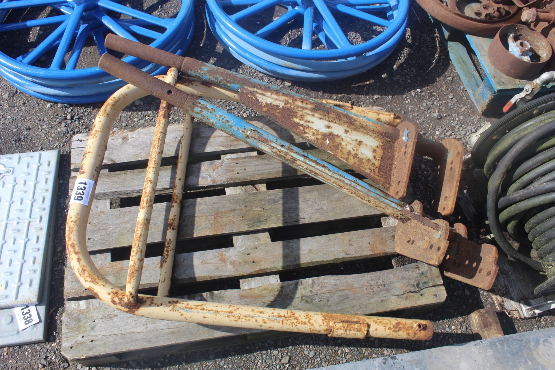 Roll bar for Fordson Super Major.