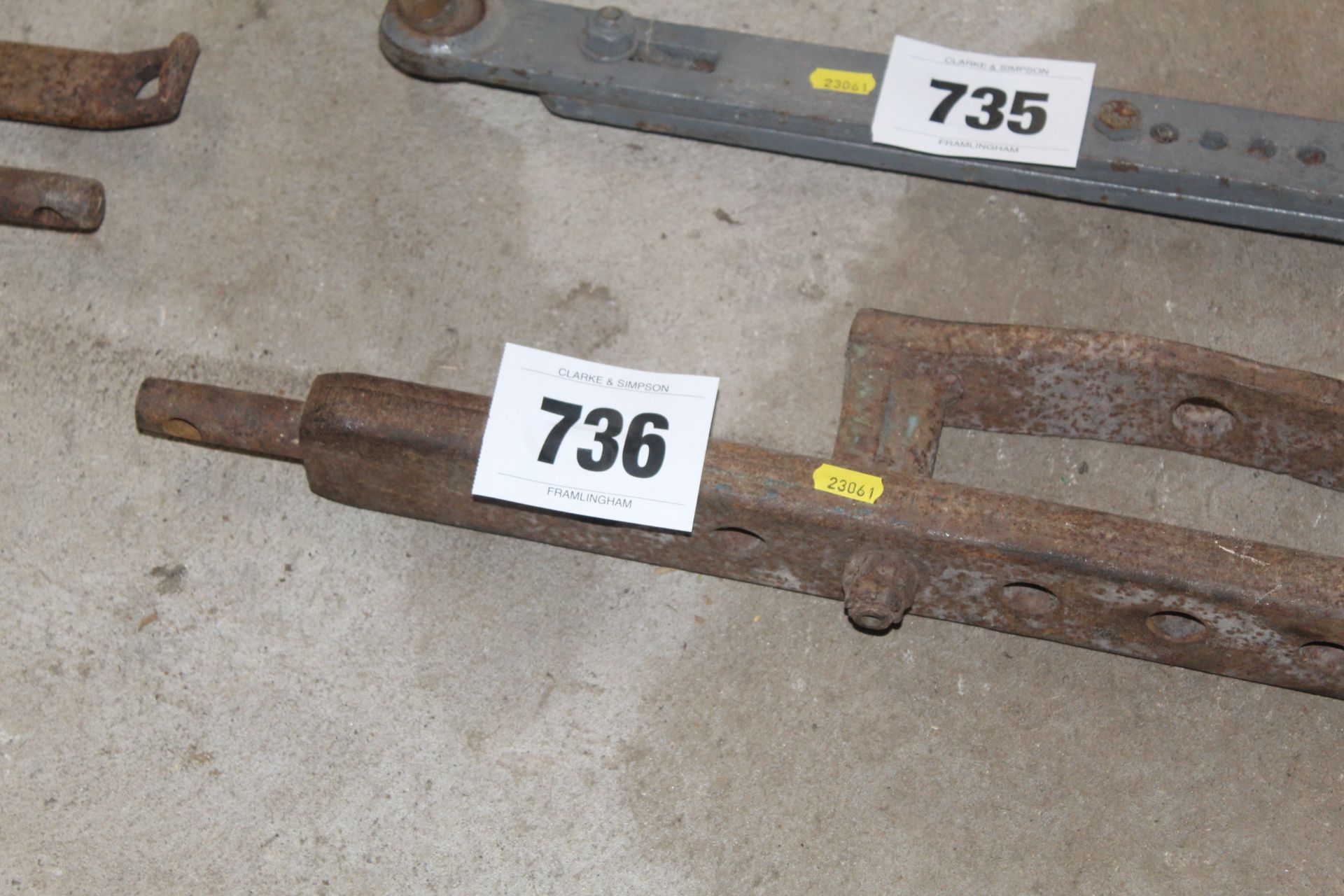 Nine hole drawbar. - Image 2 of 3