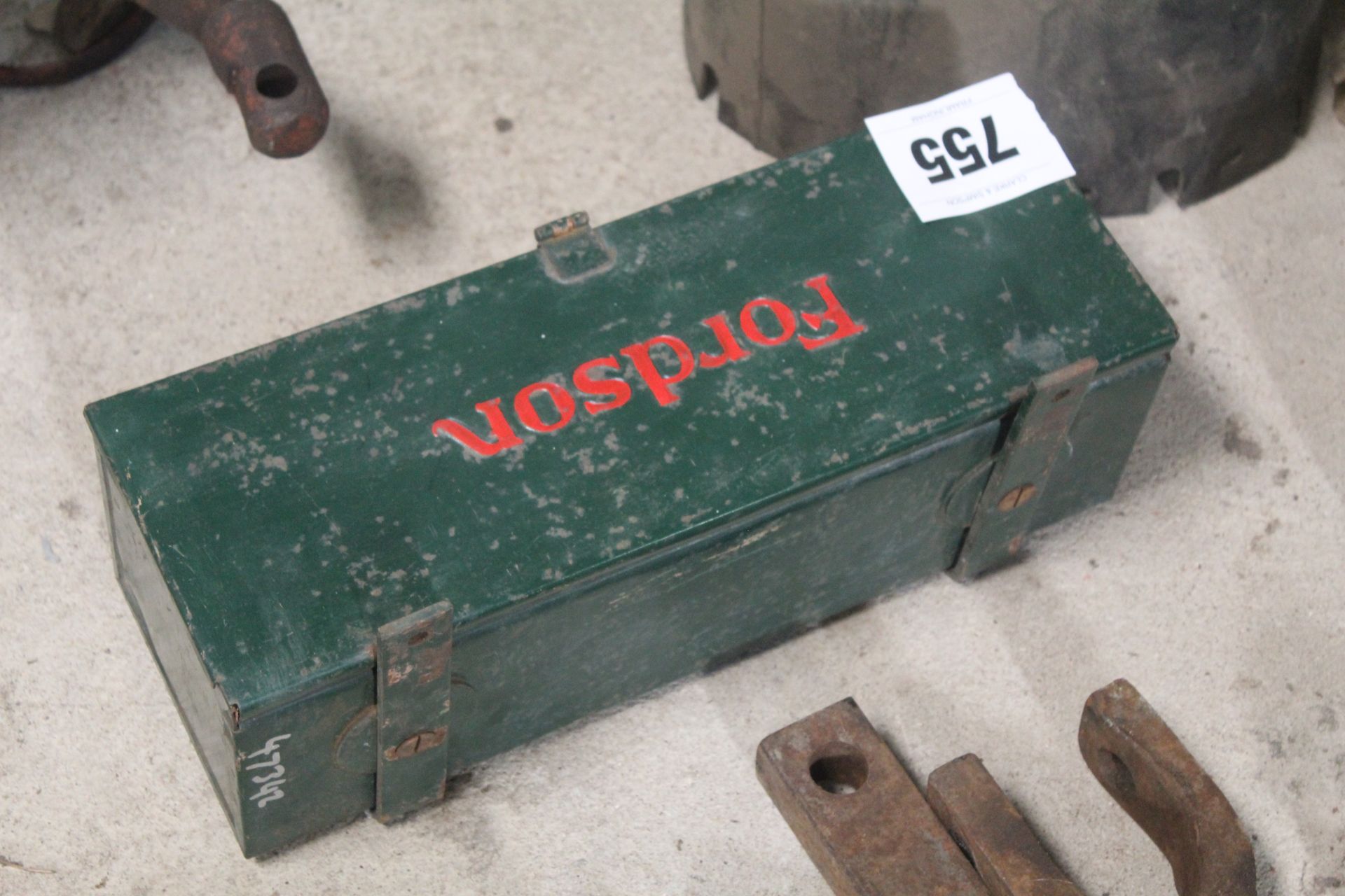 Fordson E27N toolbox. - Image 3 of 4