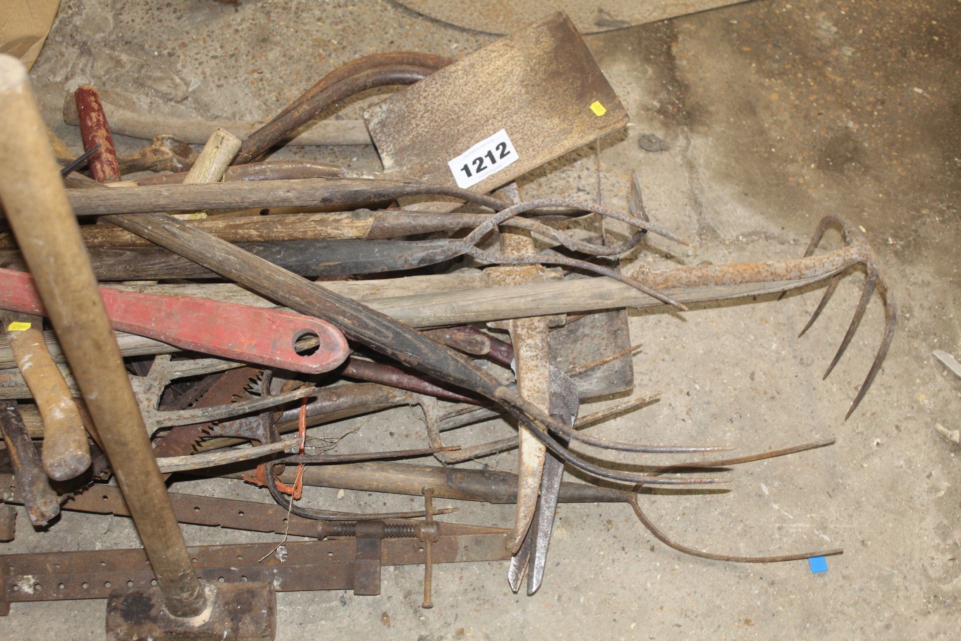 Large quantity of long handled tools. - Image 3 of 3