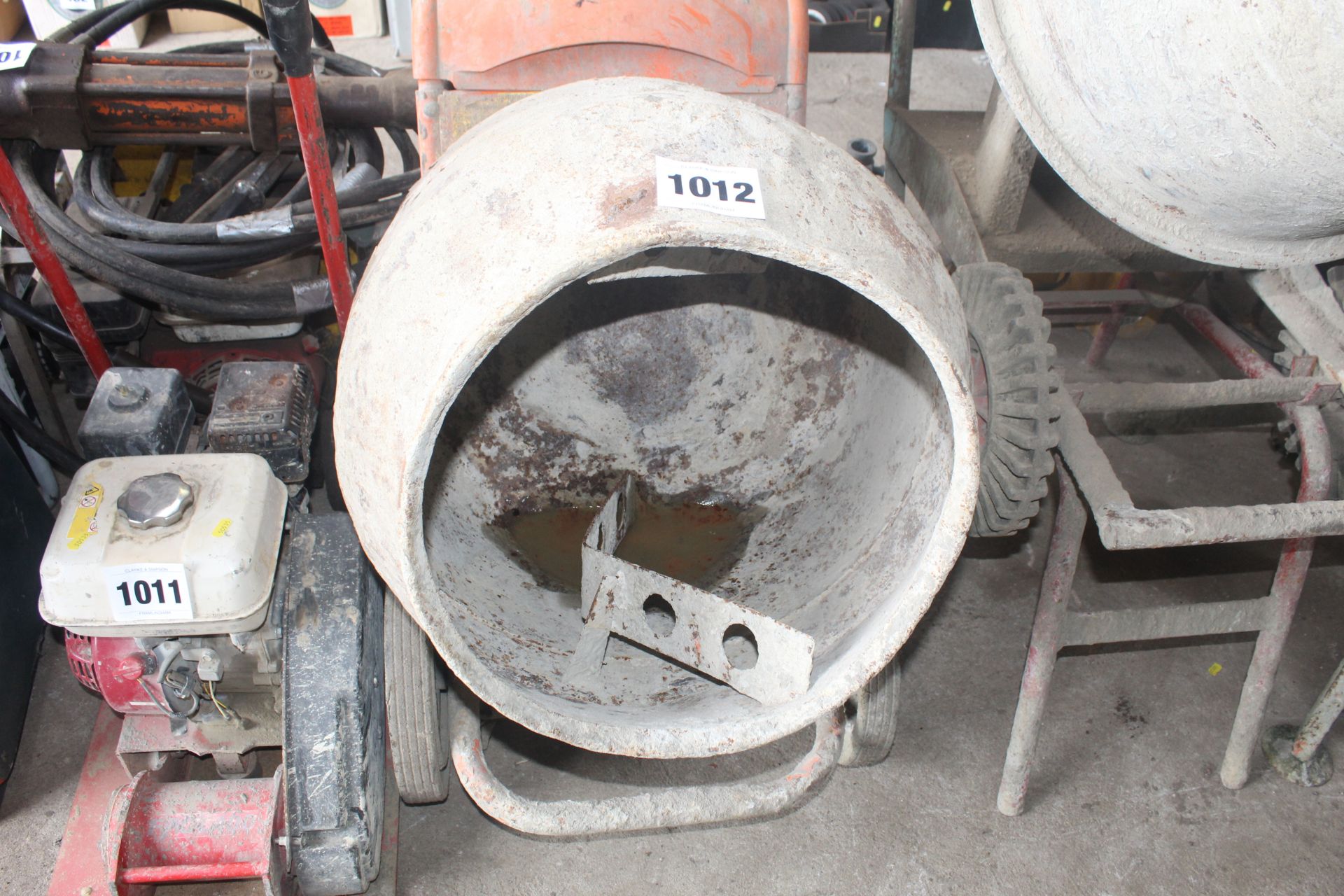 Belle MiniMix 150 petrol cement mixer. V - Image 2 of 6