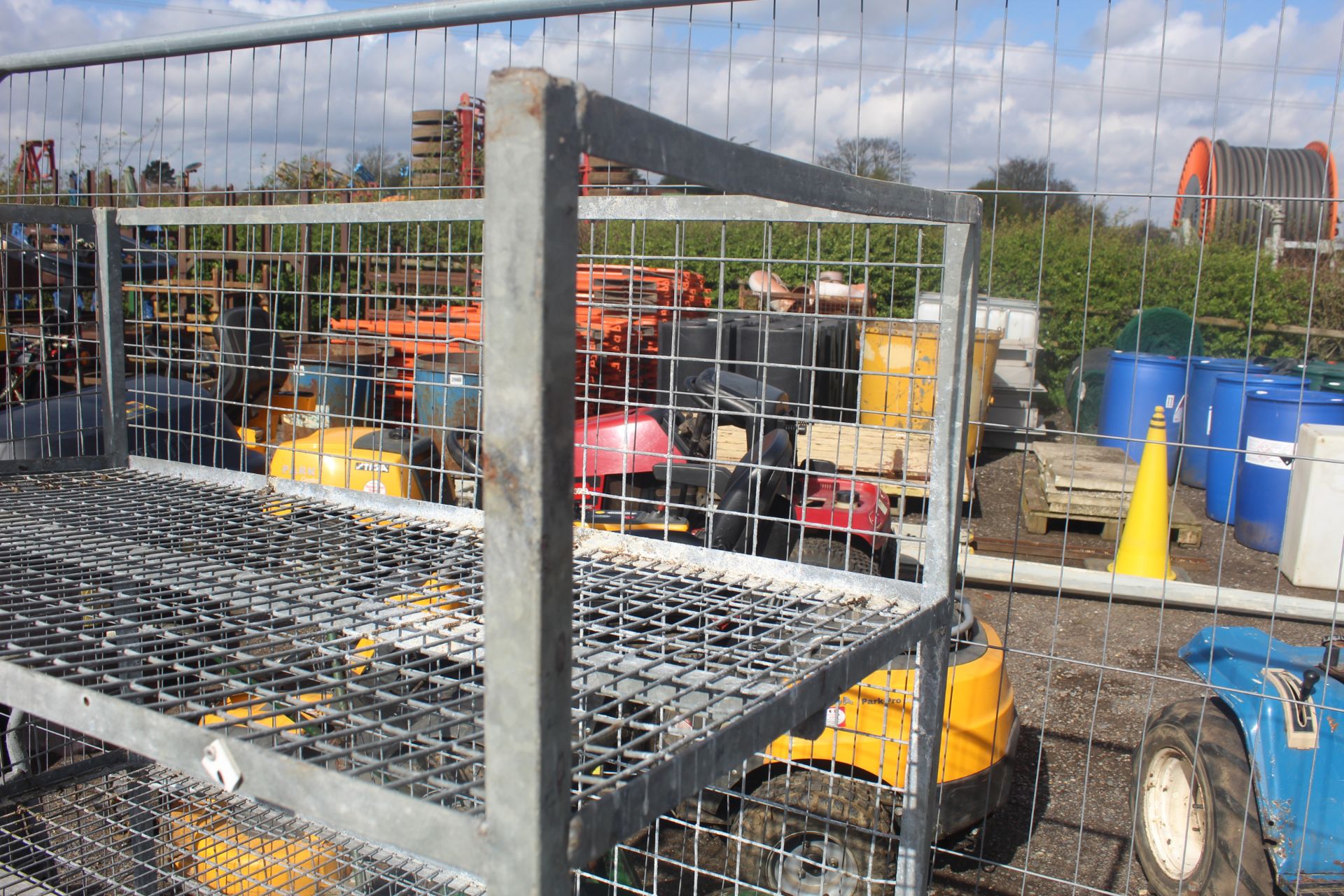 Wire storage rack. V - Image 4 of 5