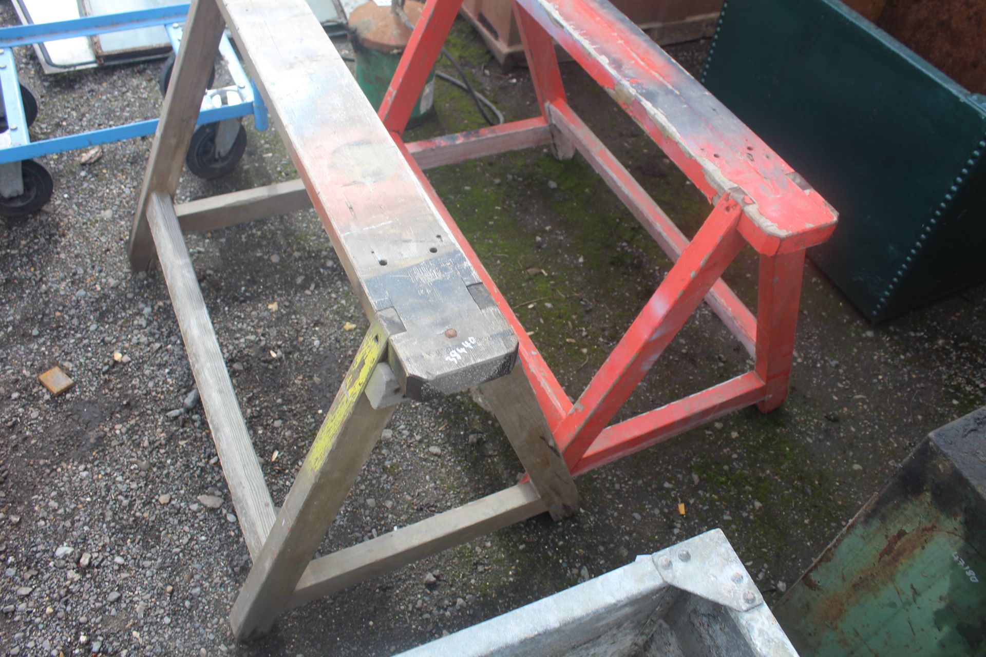 HD wooden trestles. - Image 4 of 4