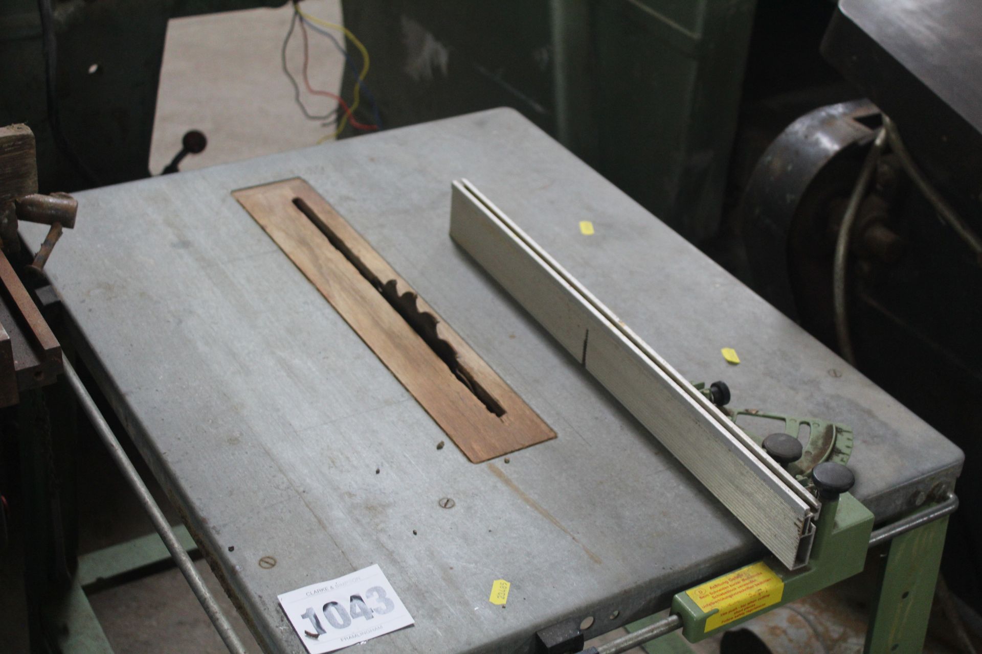 240v saw bench. - Image 2 of 6