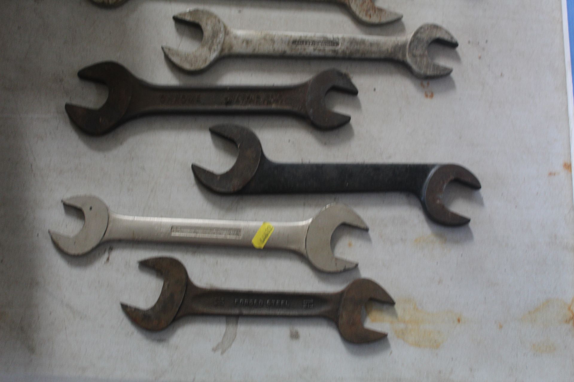 Quantity of large C spanners. - Image 2 of 3