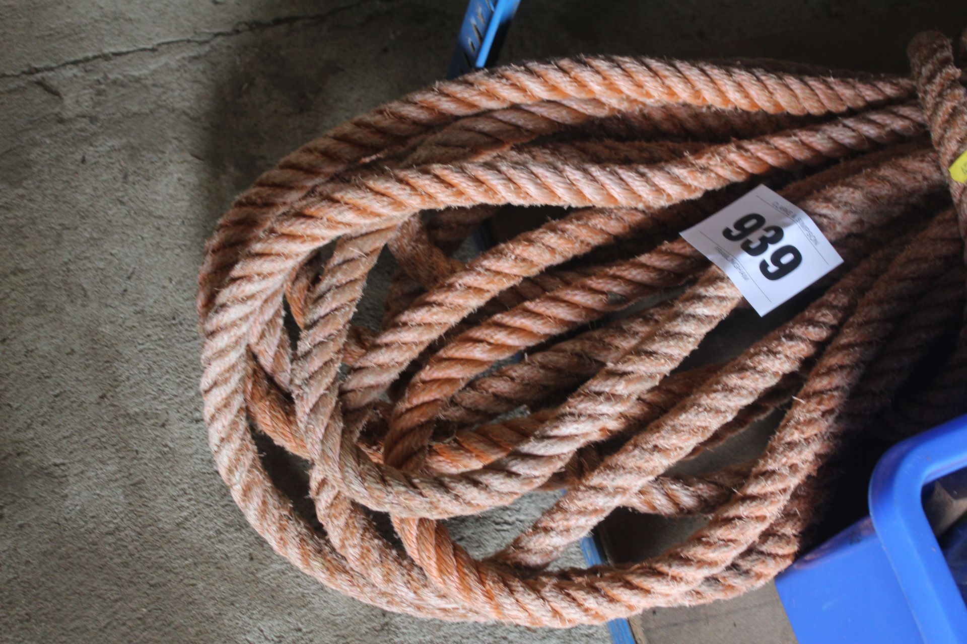 Quantity of rope. - Image 2 of 2