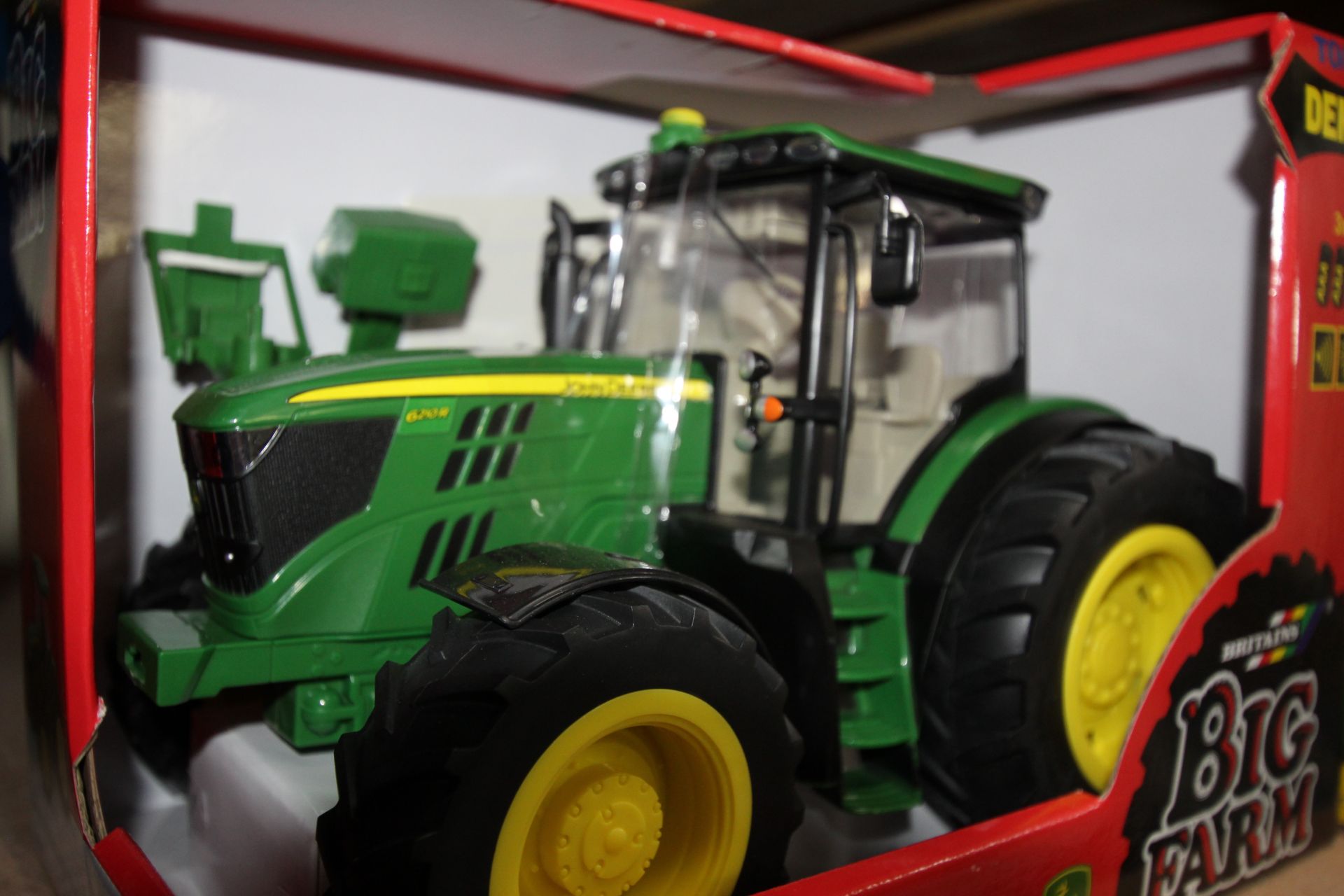 Britains Big Farm John Deere 6210R Tractor 1/16 scale. V - Image 2 of 2