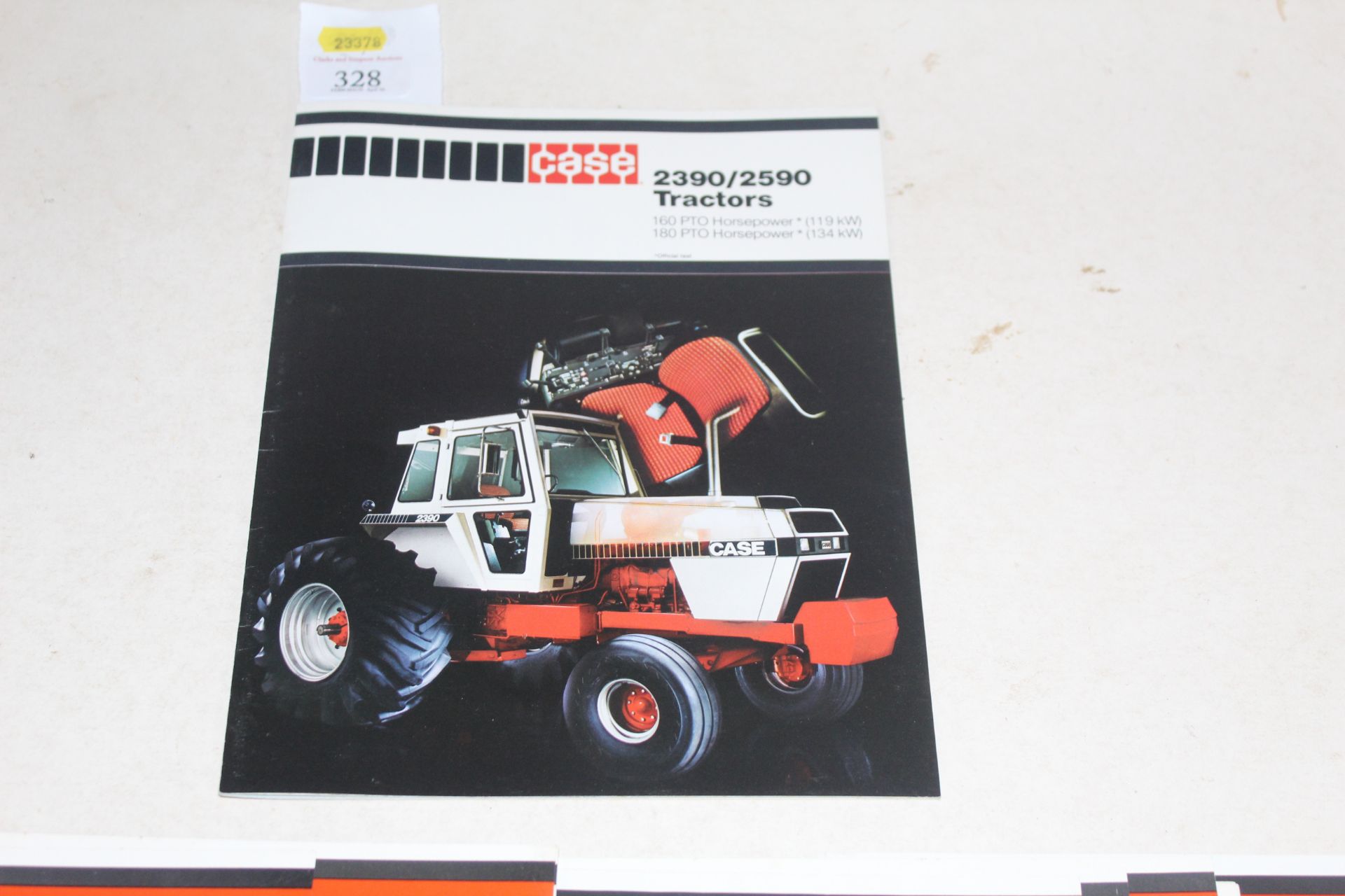 Qty of Case 90 Series Tractor Sales Brochures. - Bild 2 aus 4