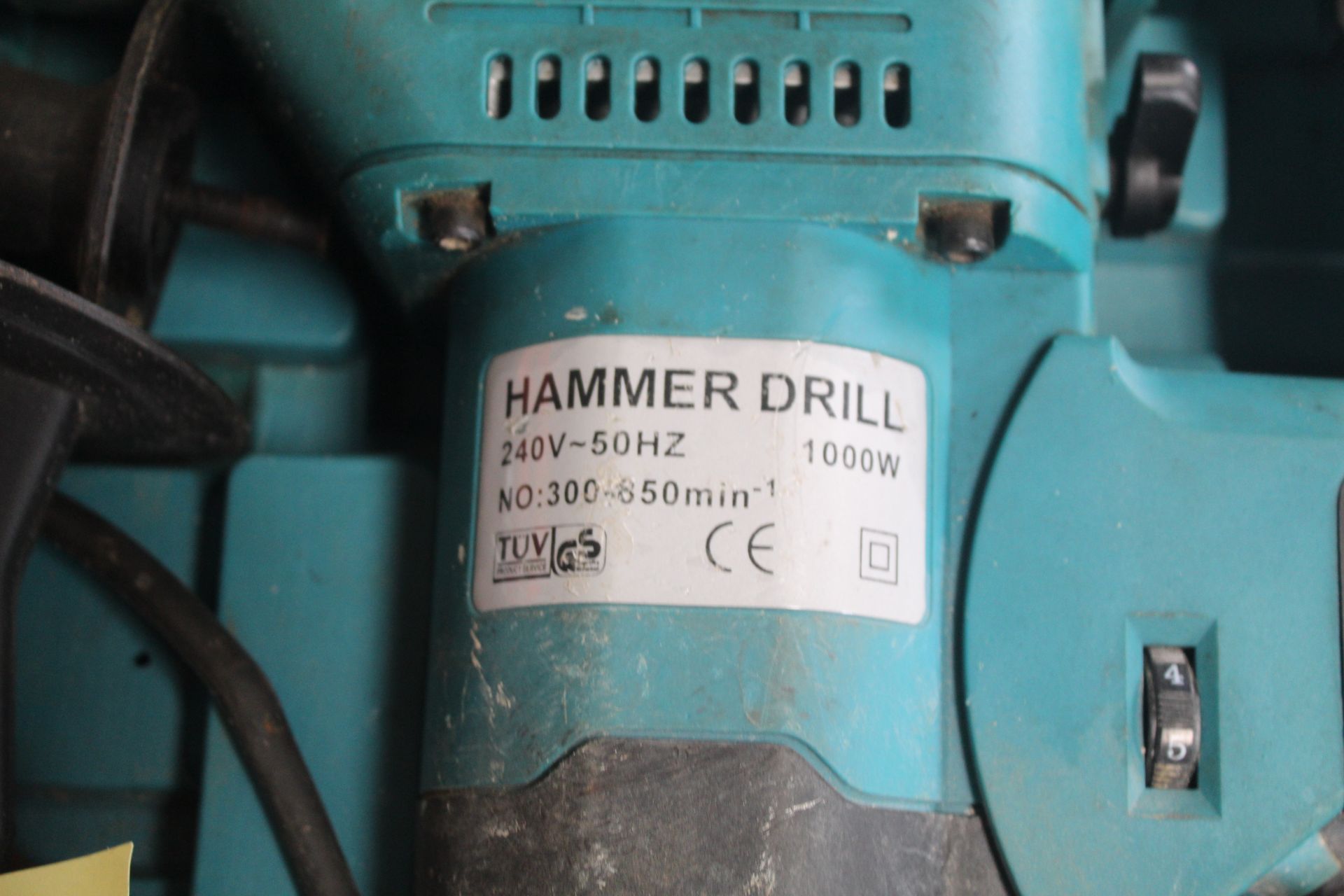 240v Hammer drill in case. - Bild 4 aus 7