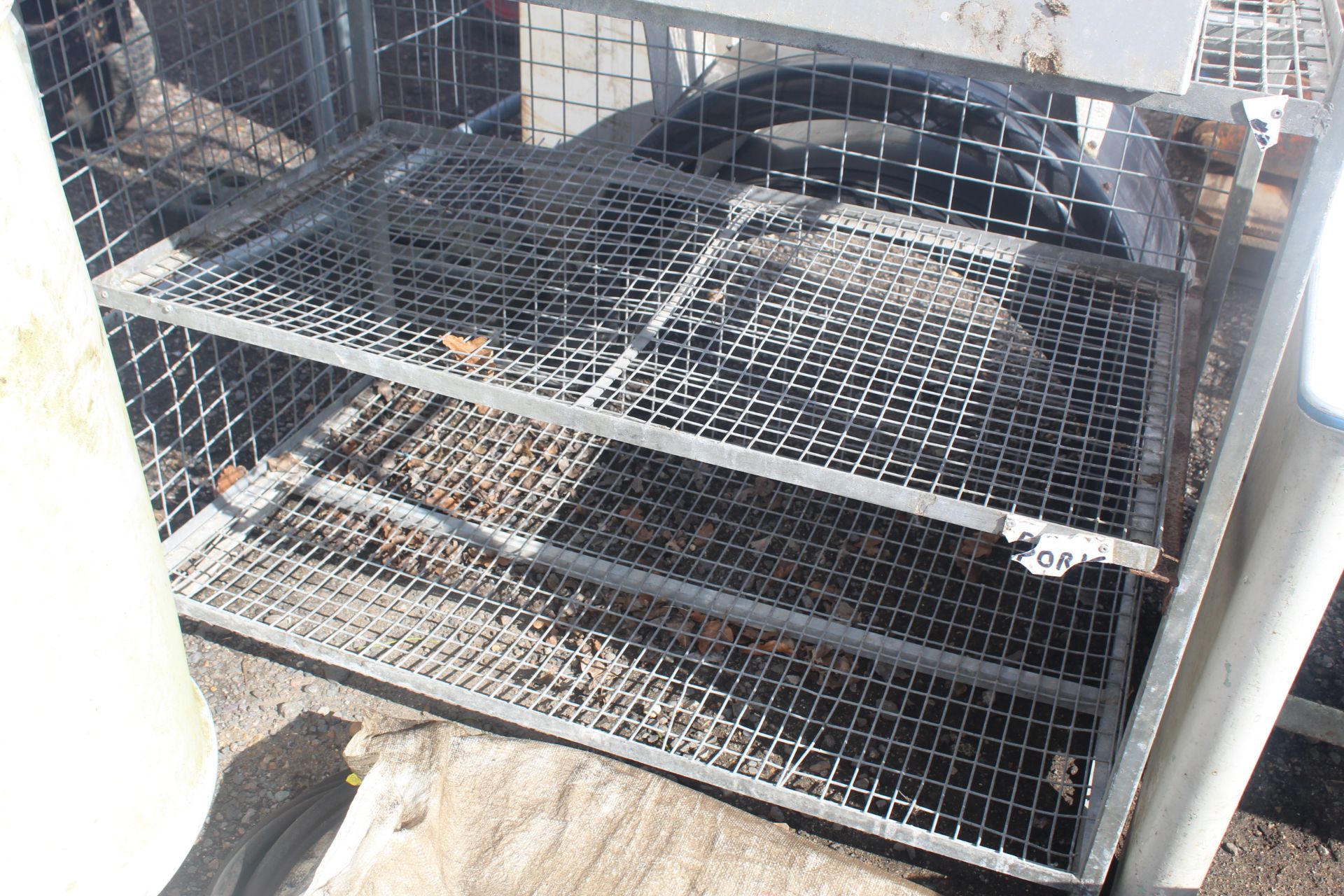 Wire storage rack and cabinet. V - Image 5 of 9