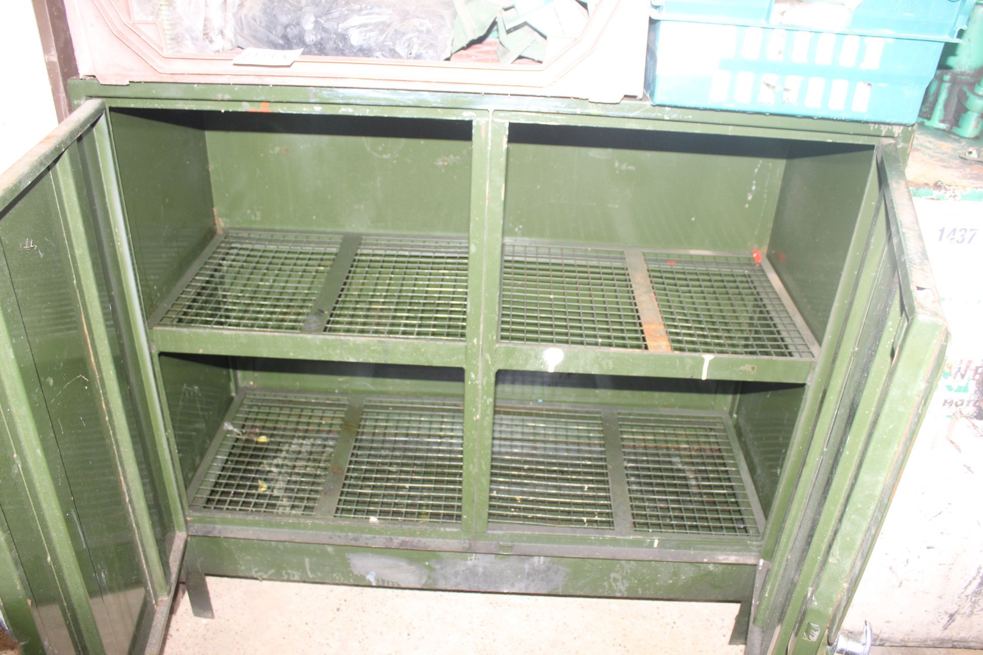 Bunded metal chemical cabinet. - Image 3 of 3