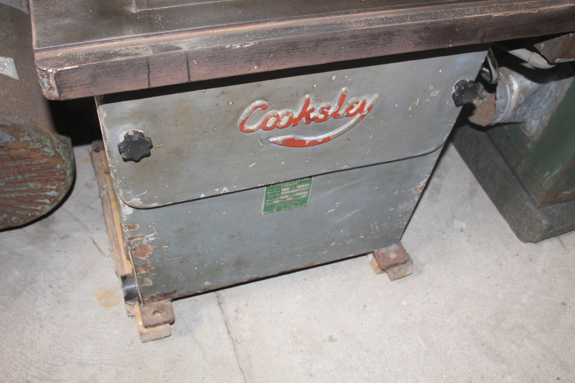 Cooksley large saw bench. - Image 3 of 8