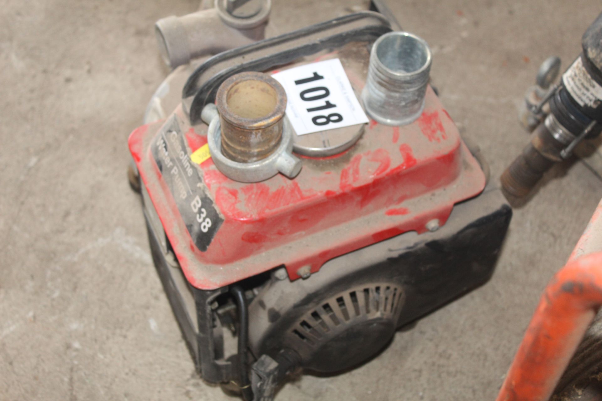 Small water pump. For spares or repair. V - Bild 2 aus 2