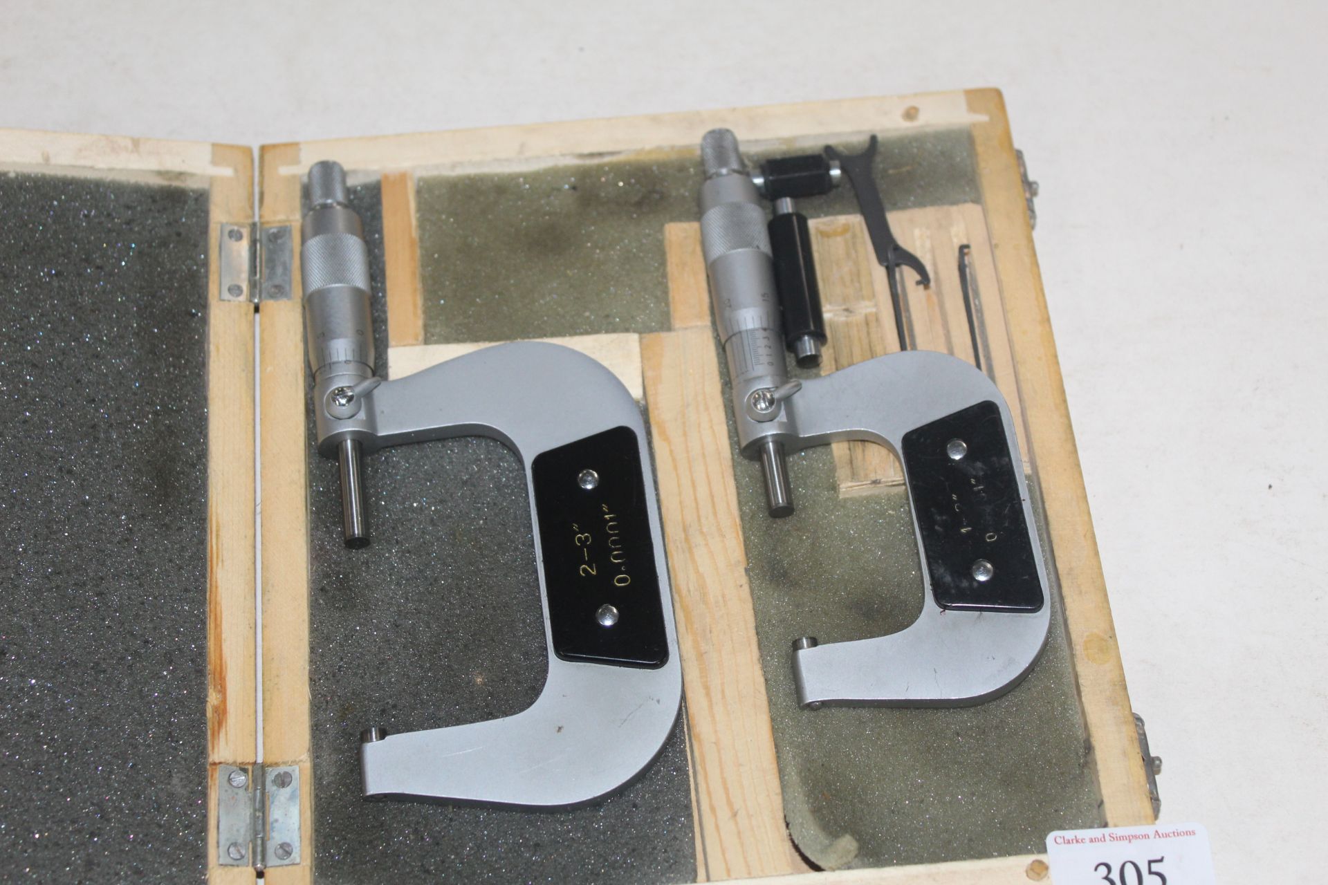 2x micrometers. - Image 2 of 2