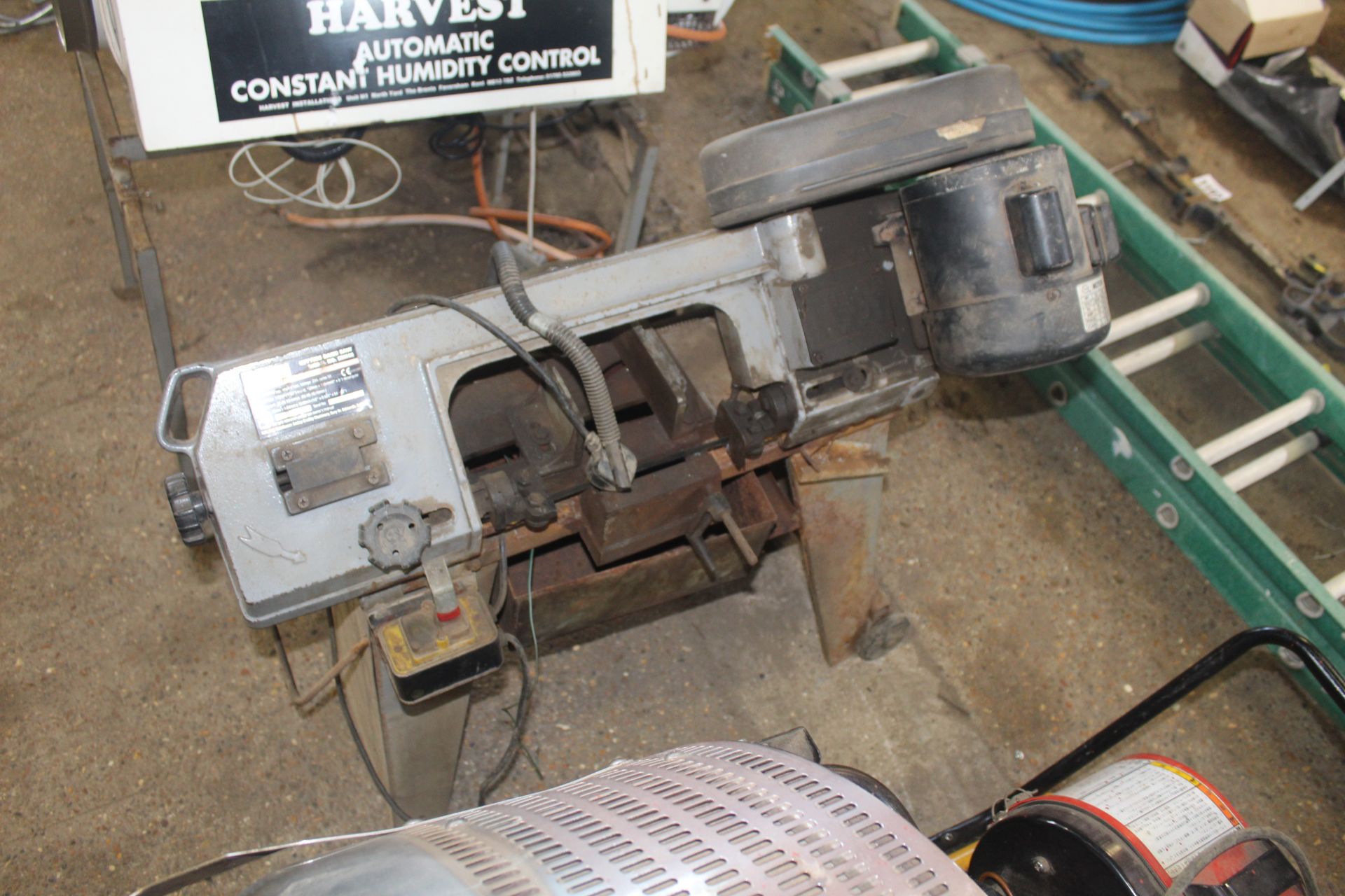 Sealey band saw.