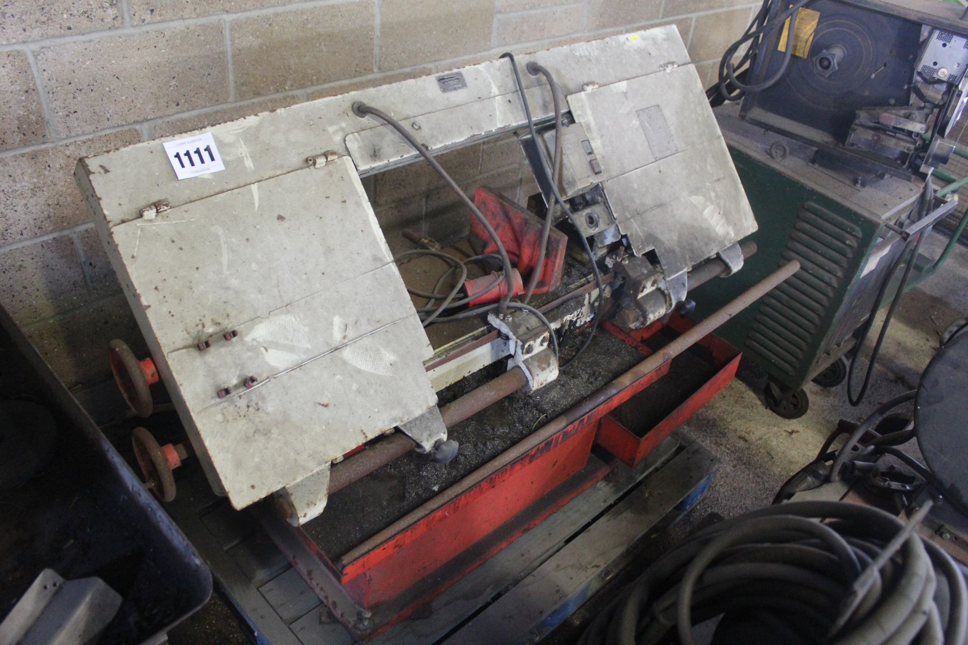 Ultins large band saw. V