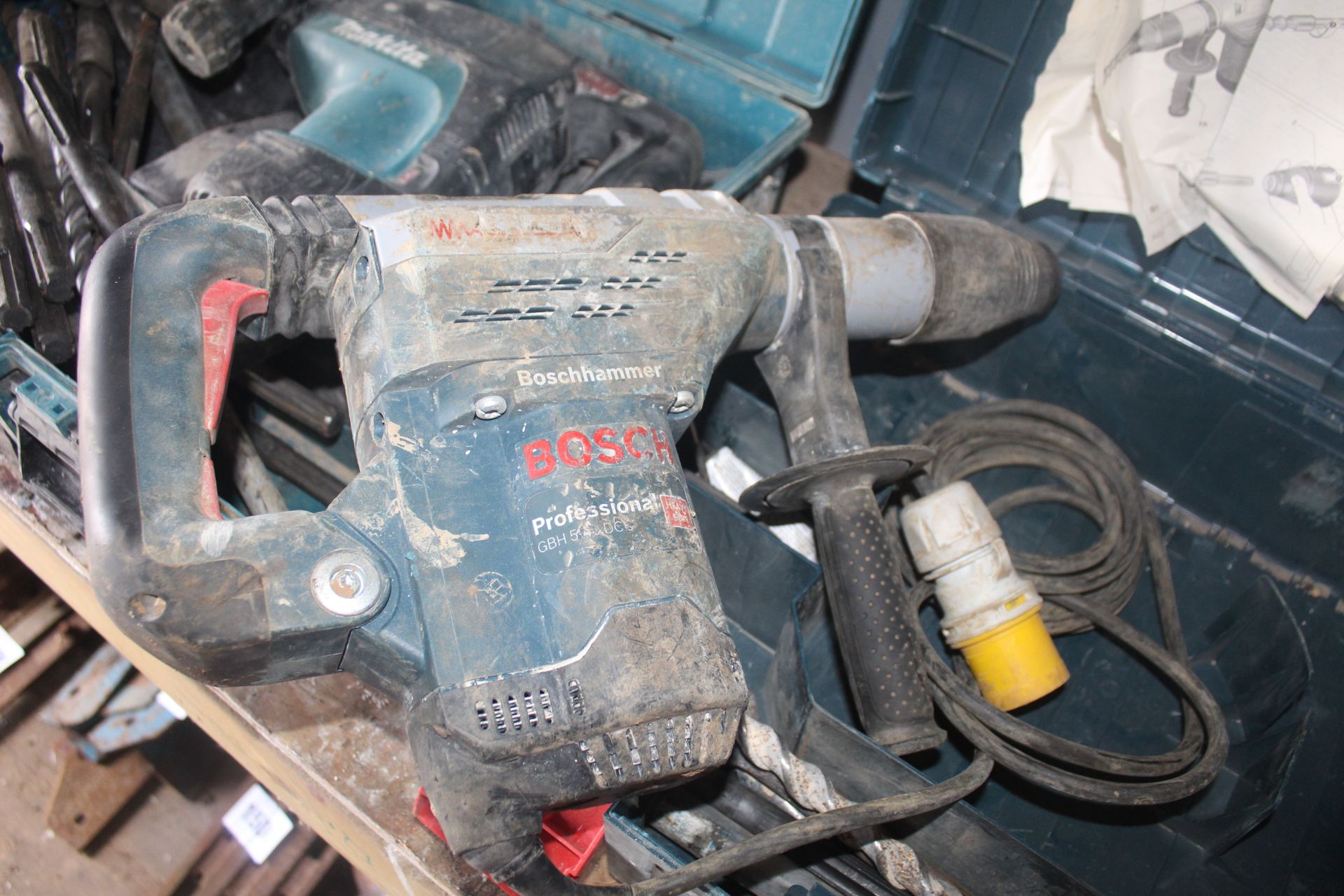 Bosch 110v SDS drill/ breaker. V - Image 3 of 3