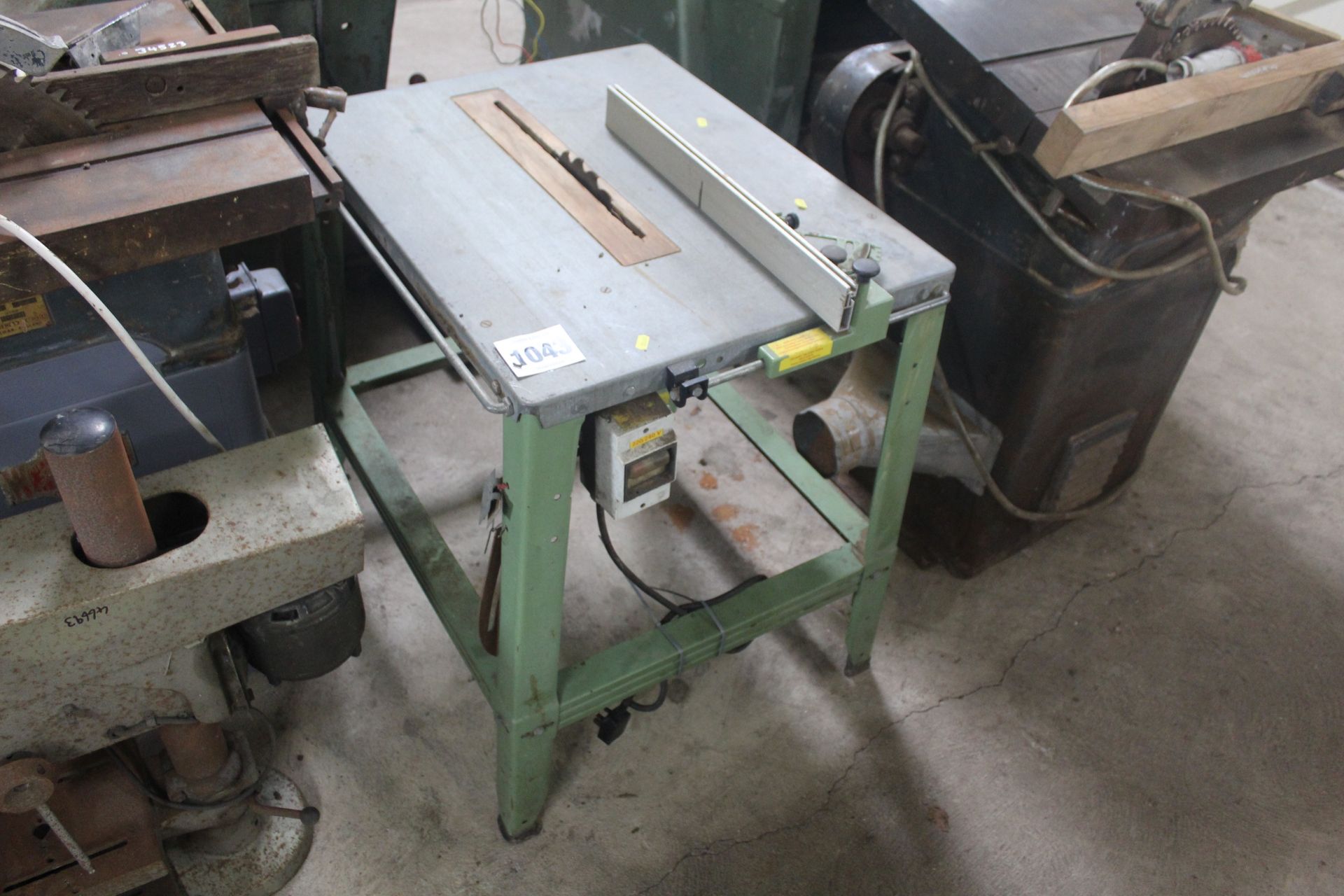 240v saw bench.