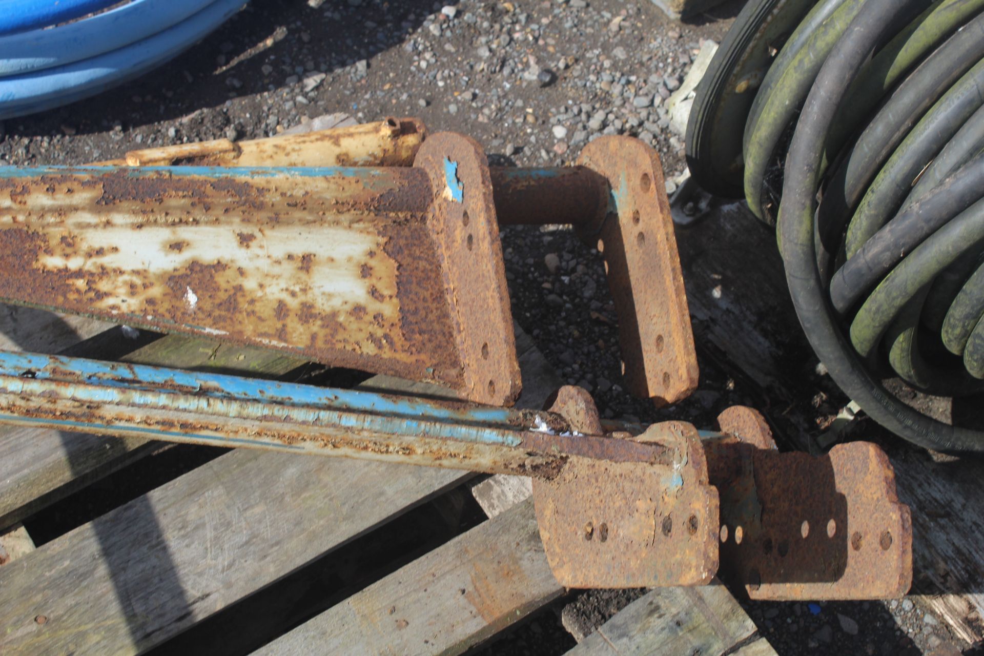 Roll bar for Fordson Super Major. - Image 4 of 5