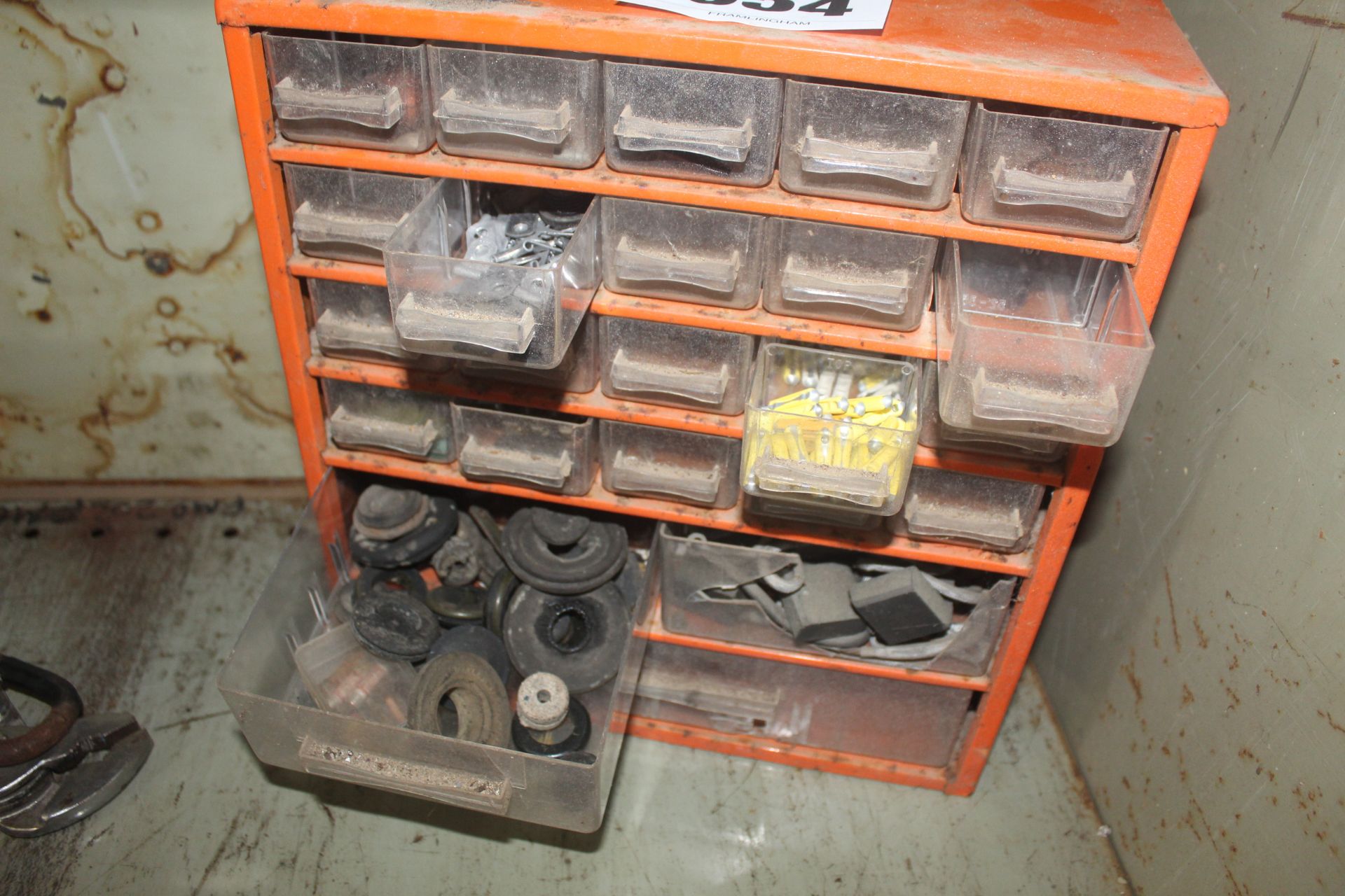 Small drawer unit with contents of various vehicle - Image 2 of 2