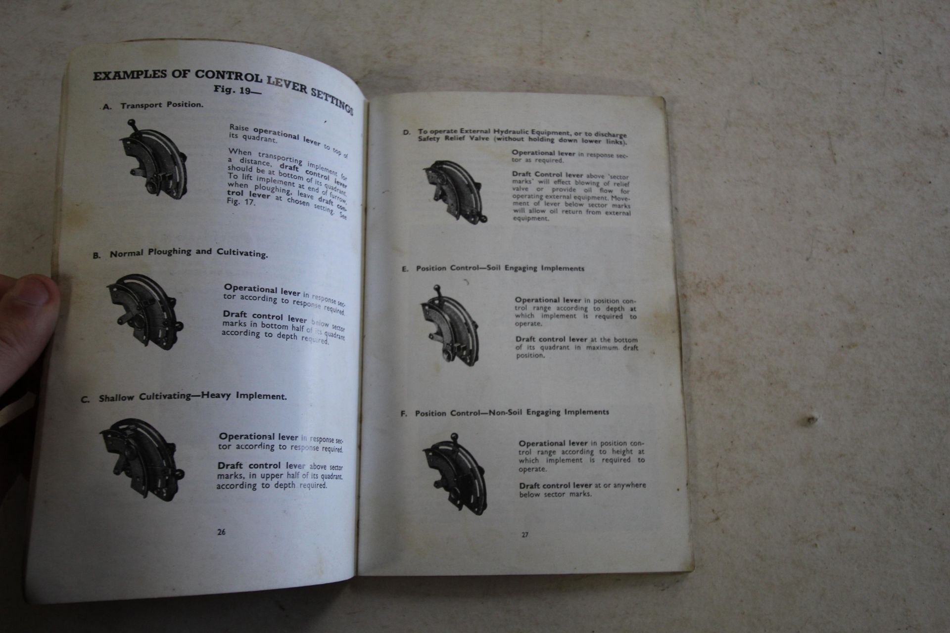 Massey Ferguson 35X Tractor Operators Manual. - Image 2 of 3