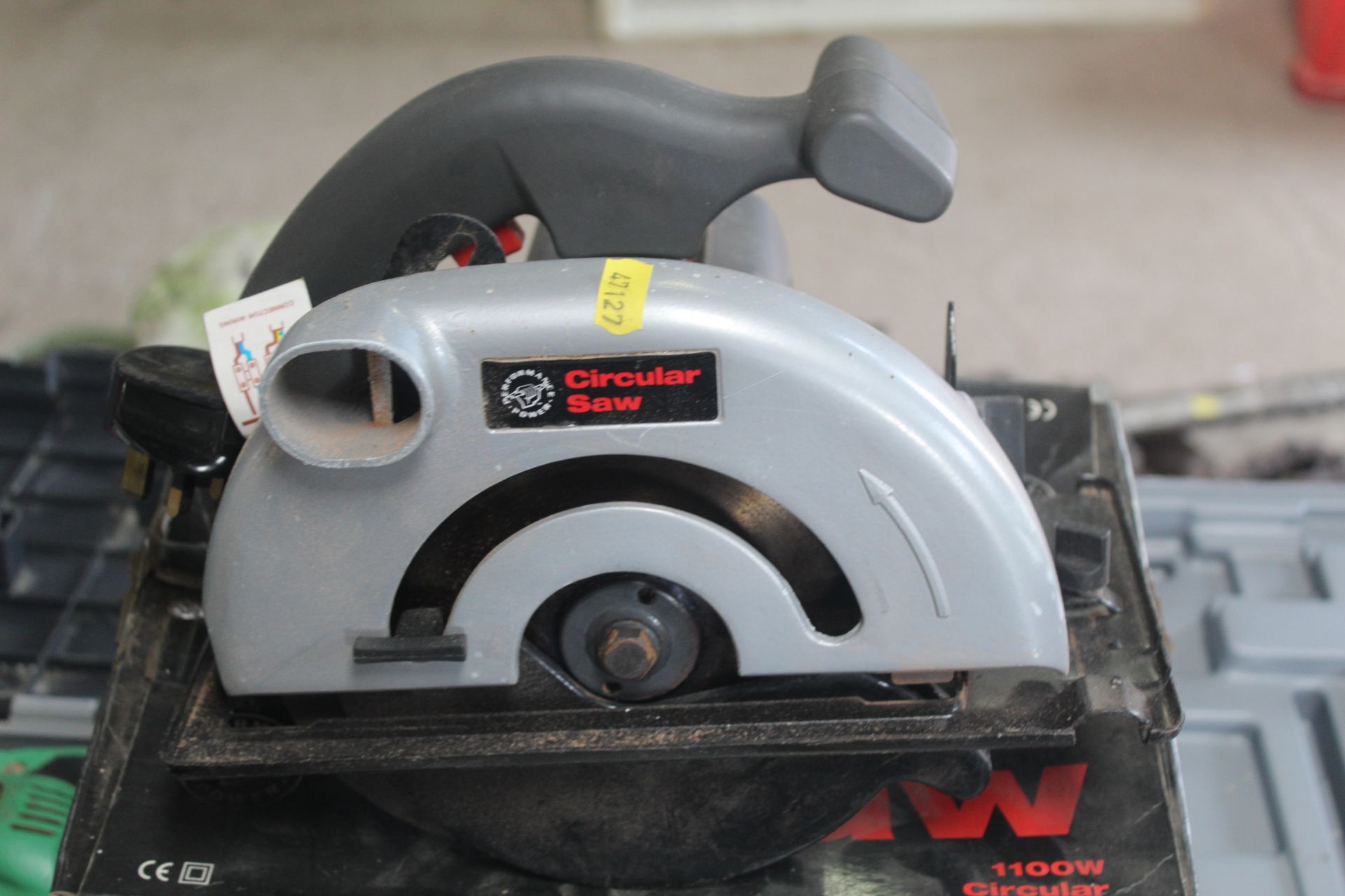 240v circular saw. - Bild 2 aus 4